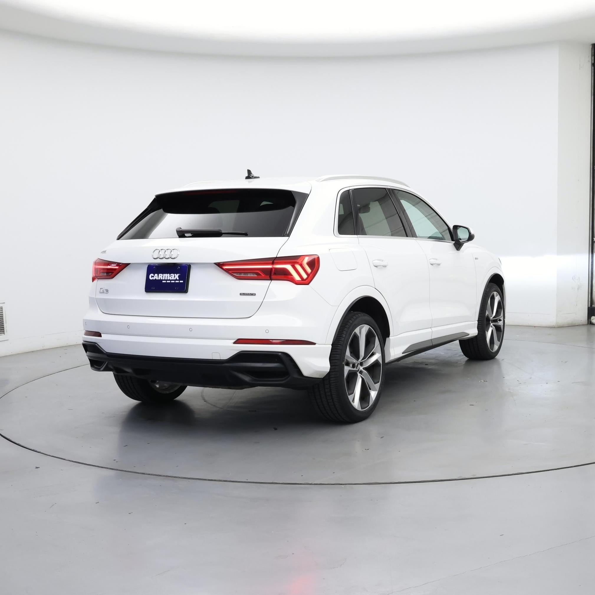 Thumbnail: 2020 Audi Q3 - 8