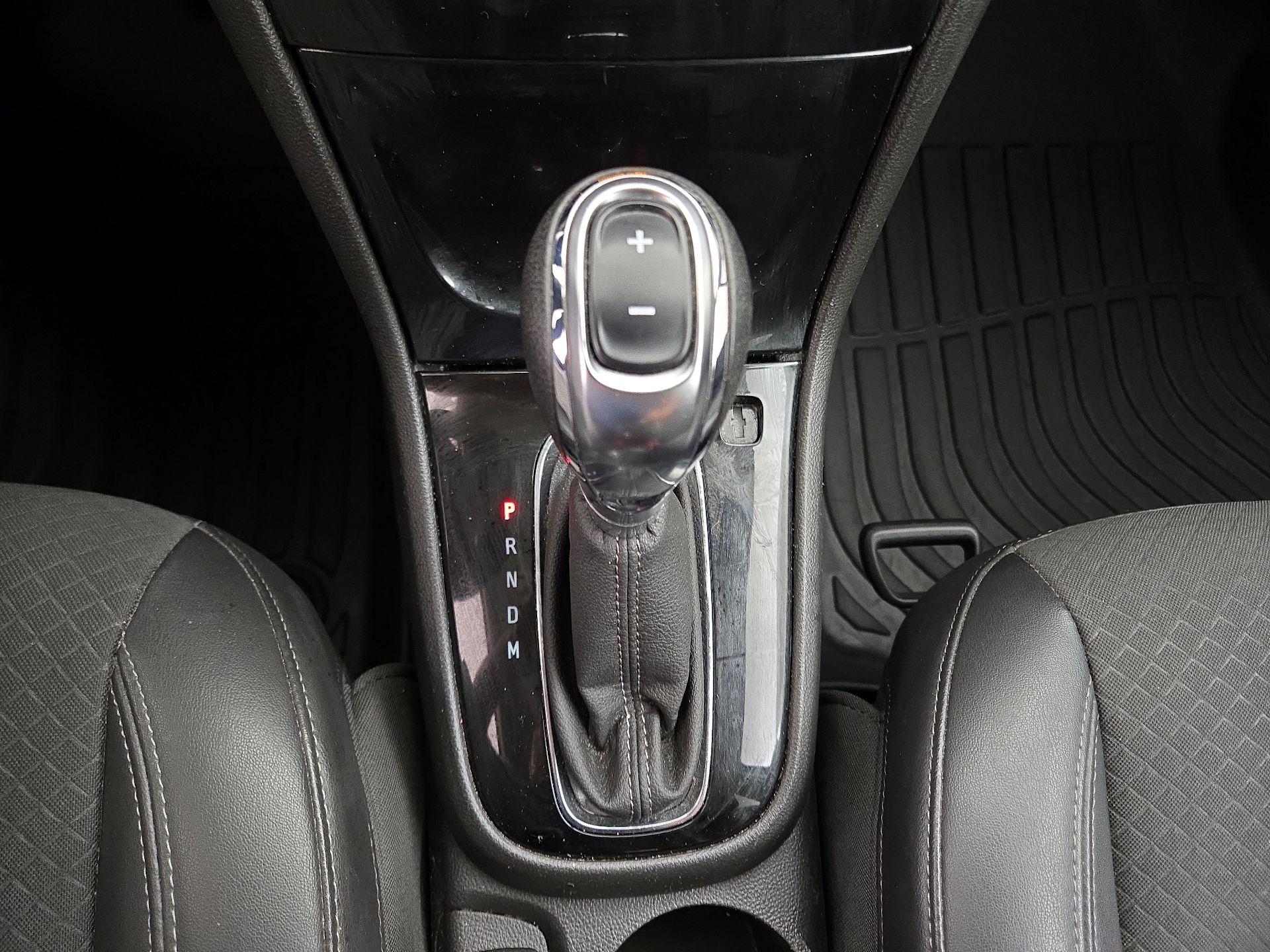 Thumbnail: 2018 Buick Encore - 17