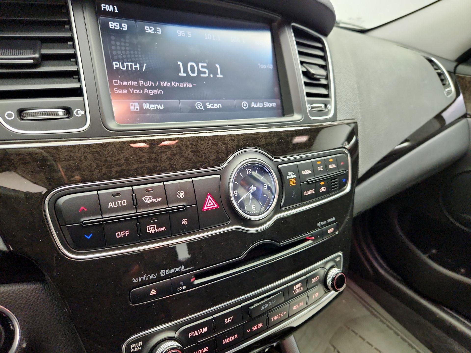 Thumbnail: 2016 Kia Cadenza - 16