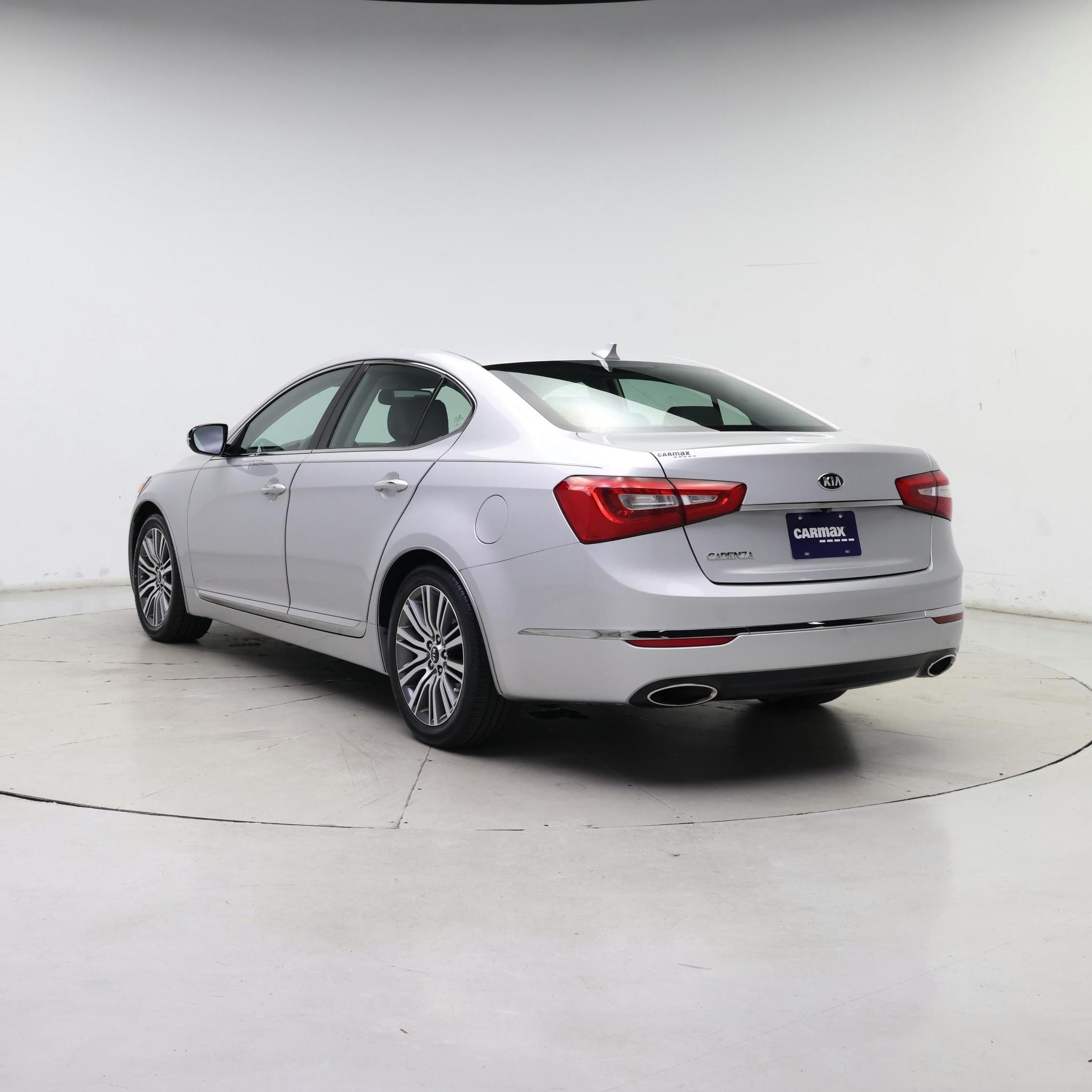Thumbnail: 2016 Kia Cadenza - 2
