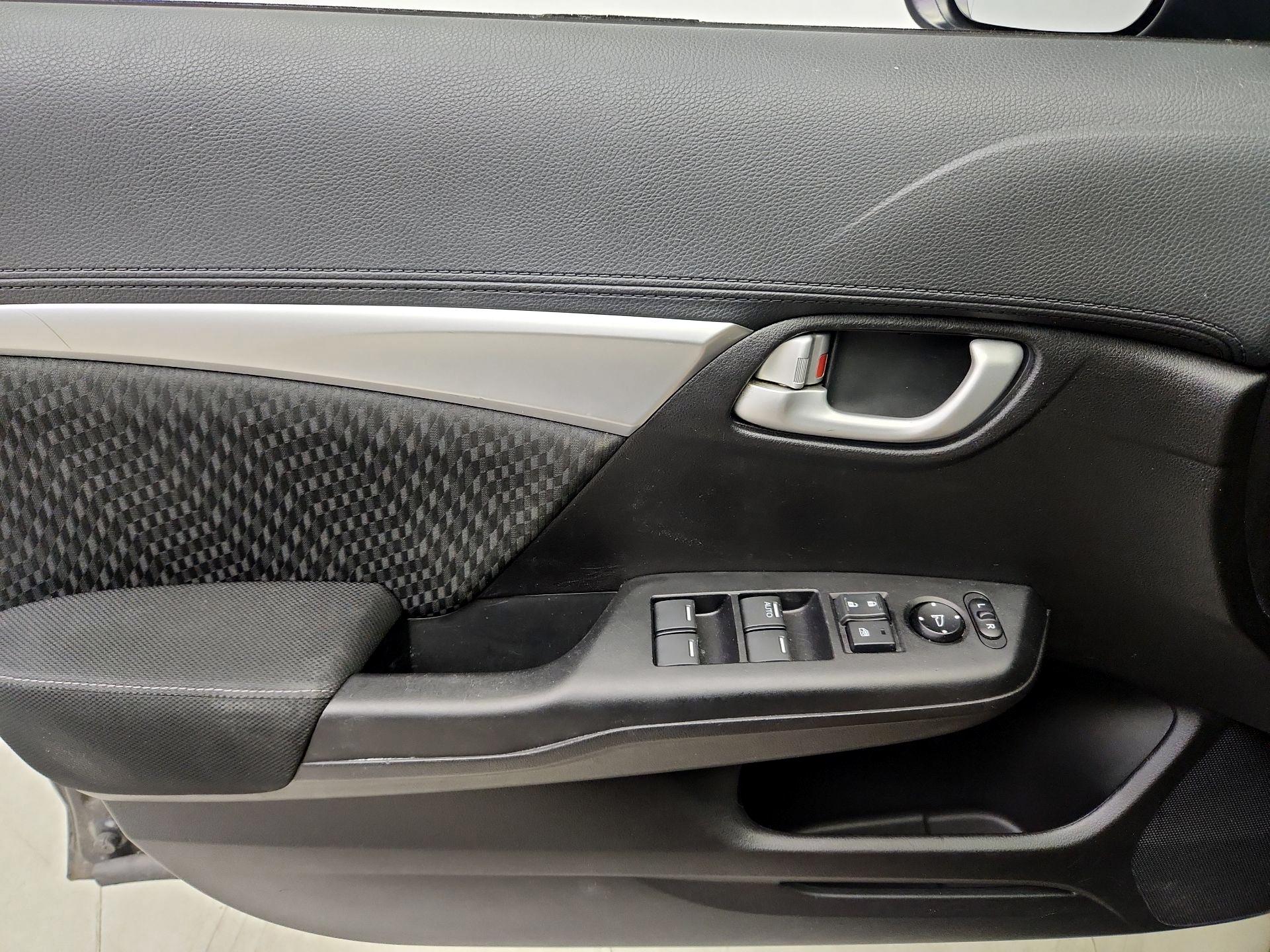 Thumbnail: 2015 Honda Civic - 12