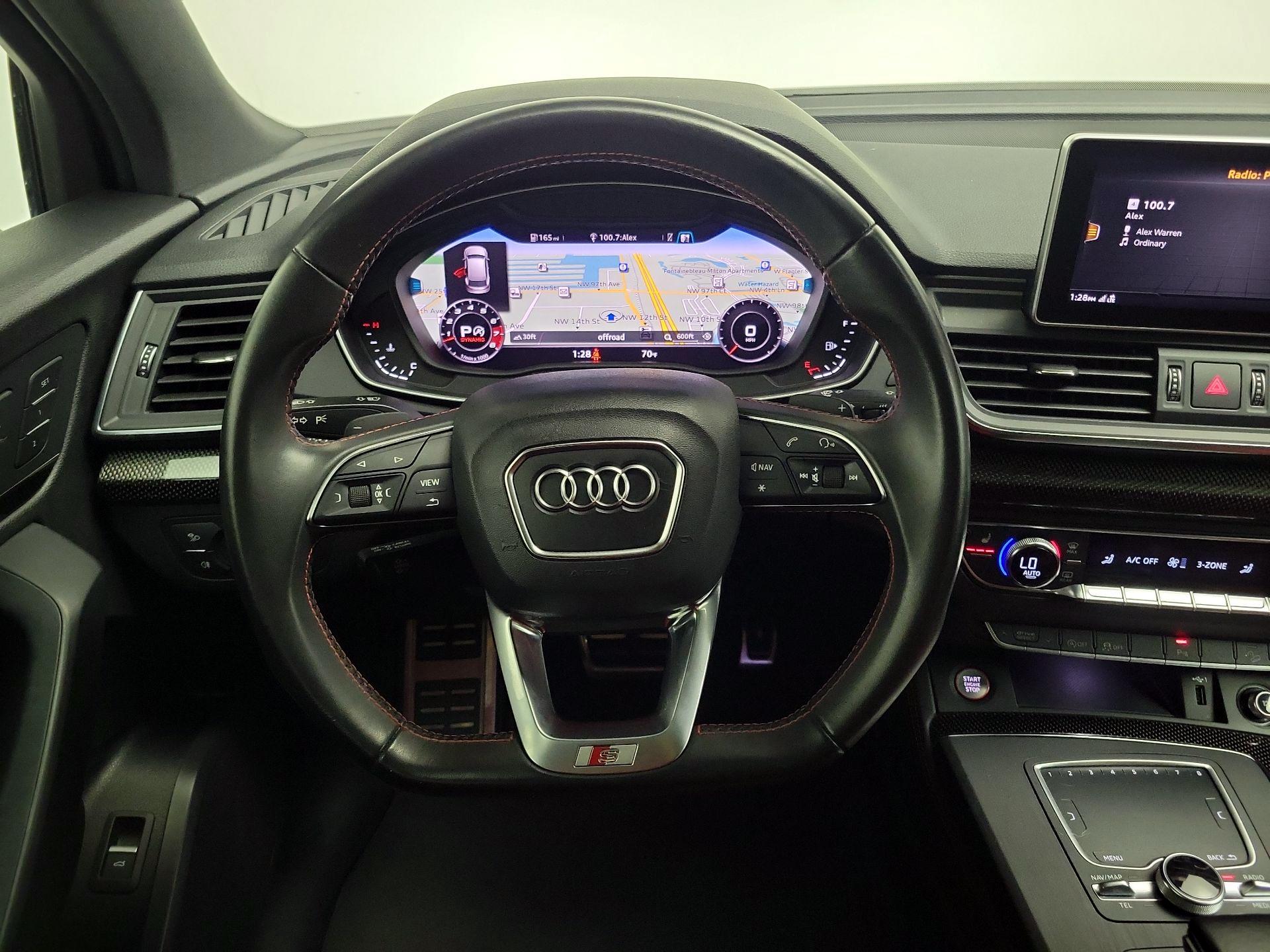 Thumbnail: 2019 Audi SQ5 - 10