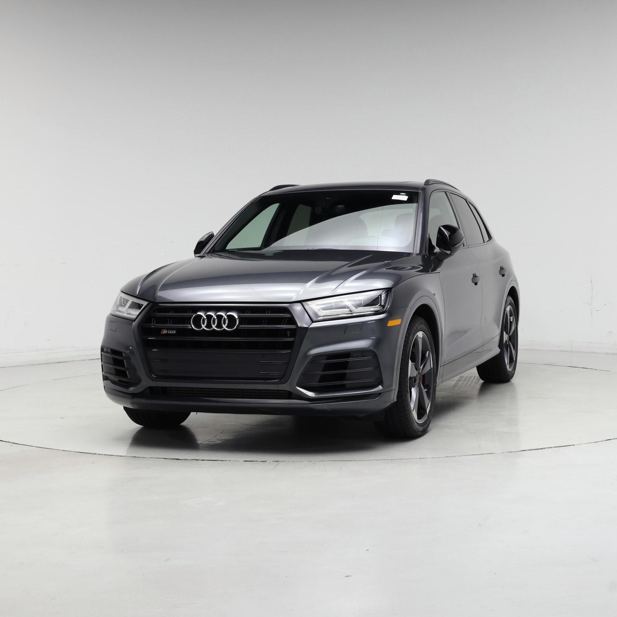 Thumbnail: 2019 Audi SQ5 - 4