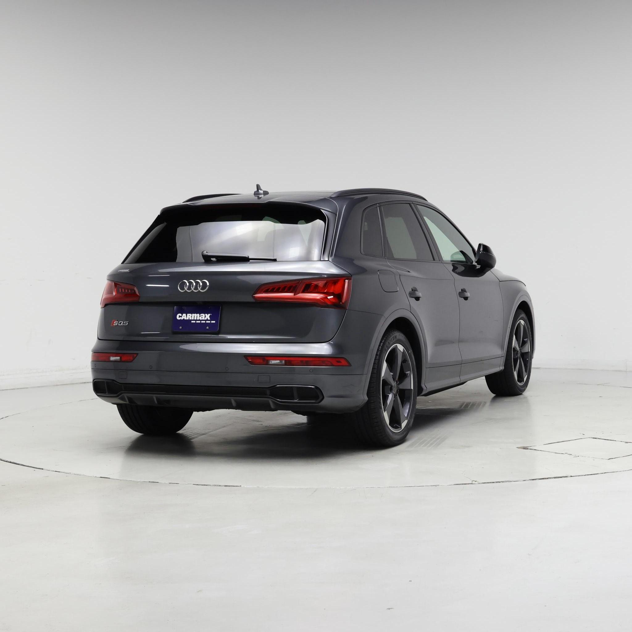 Thumbnail: 2019 Audi SQ5 - 8