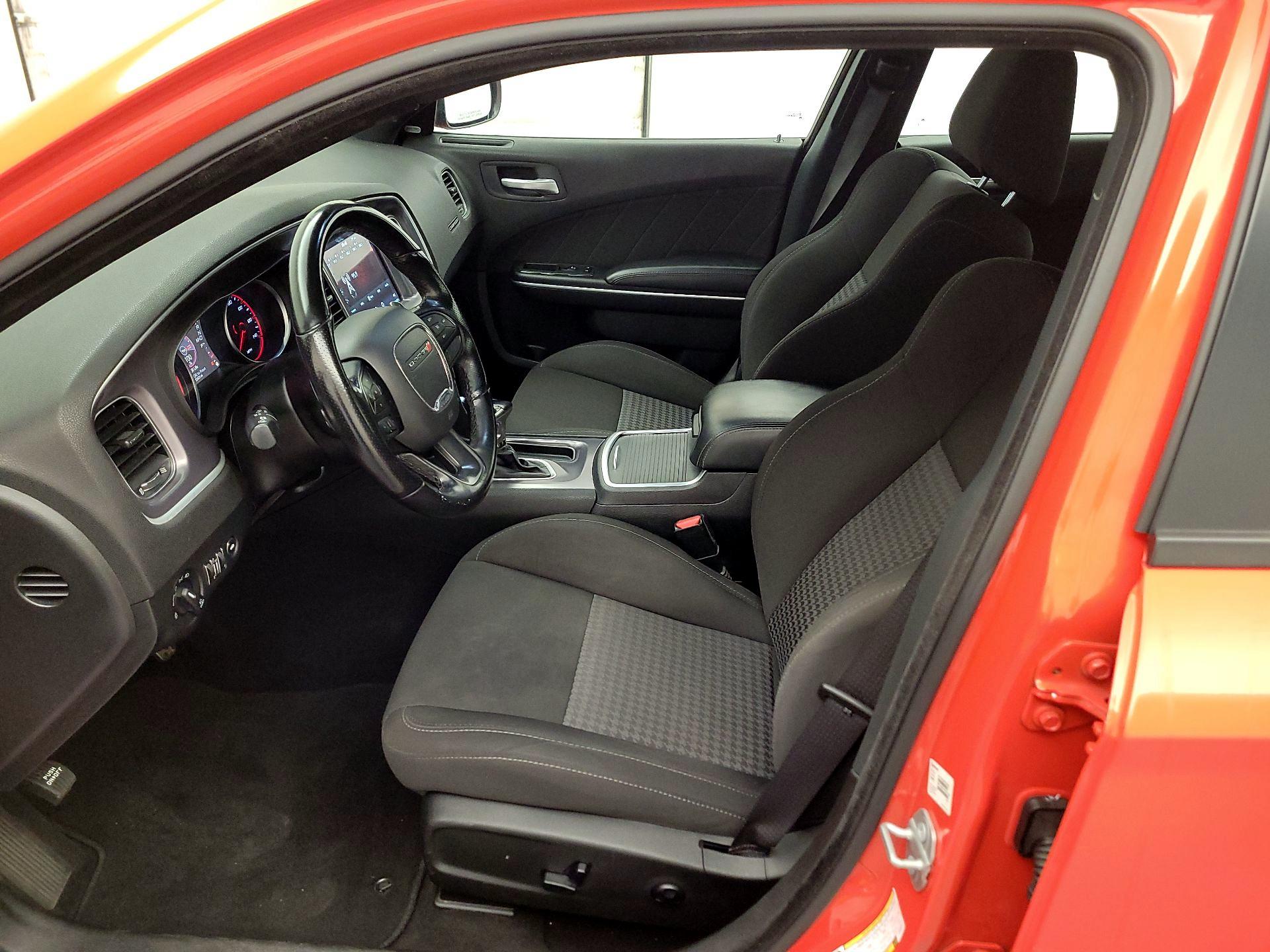 Thumbnail: 2020 Dodge Charger - 11