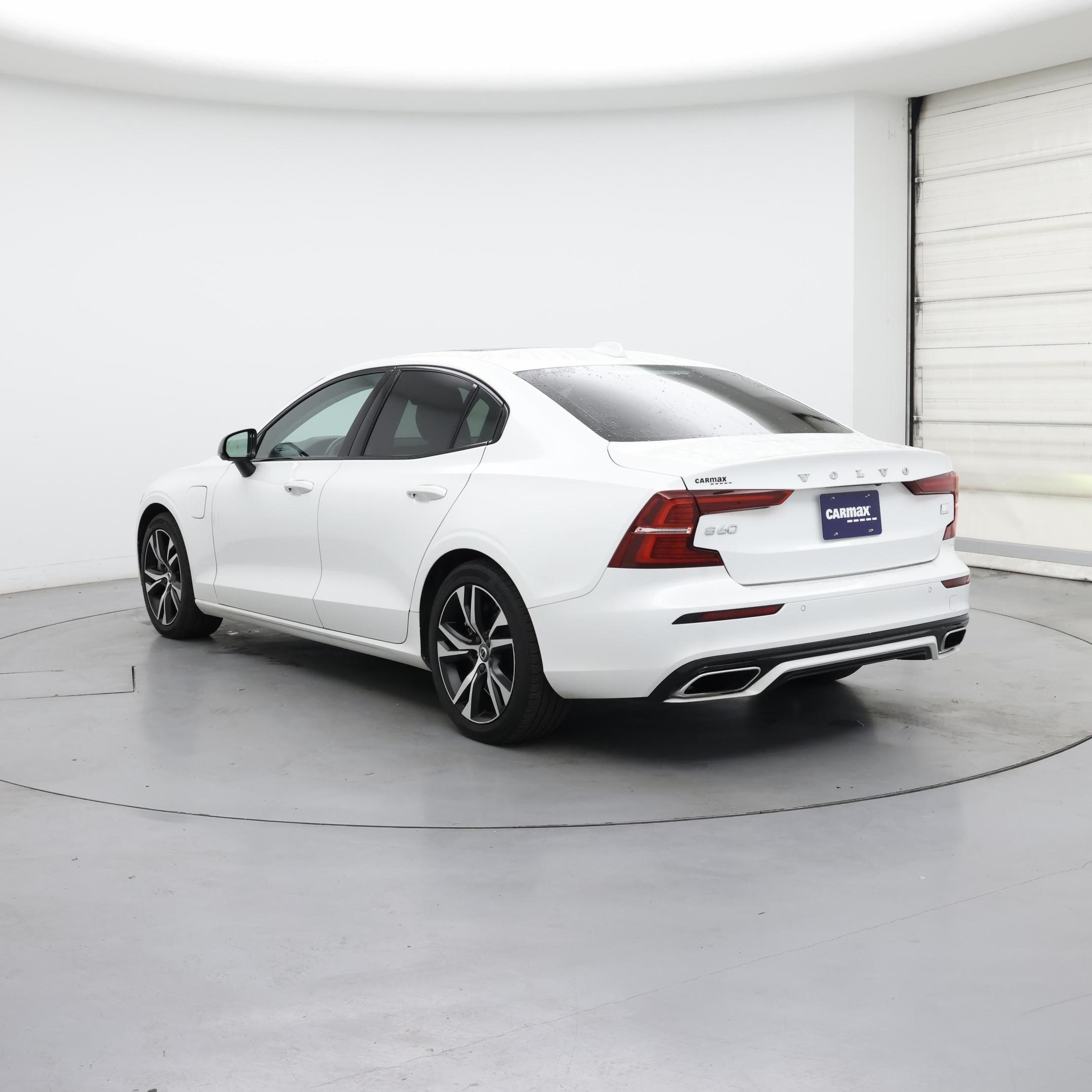 Thumbnail: 2022 Volvo S60 - 2