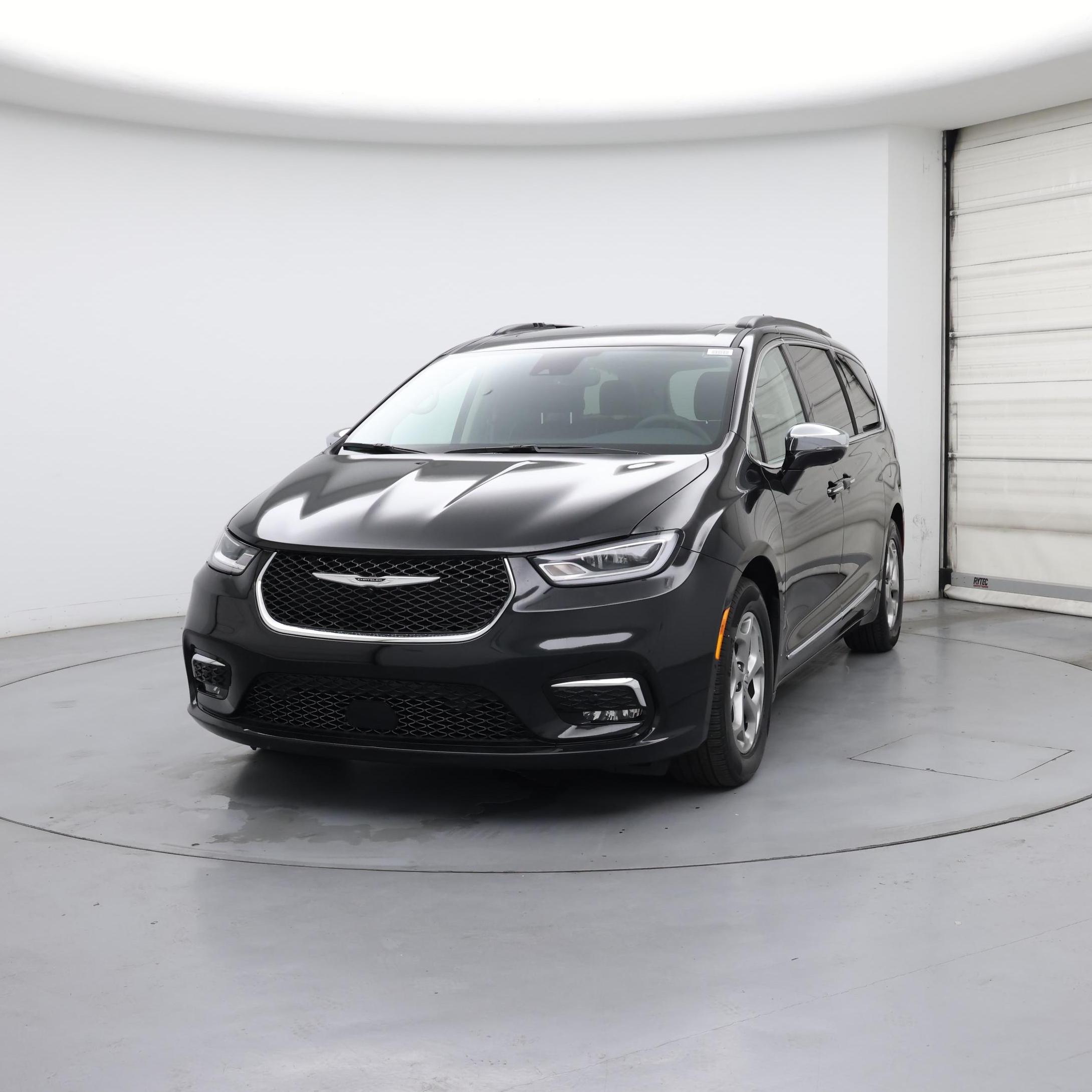 Thumbnail: 2022 Chrysler Pacifica - 4
