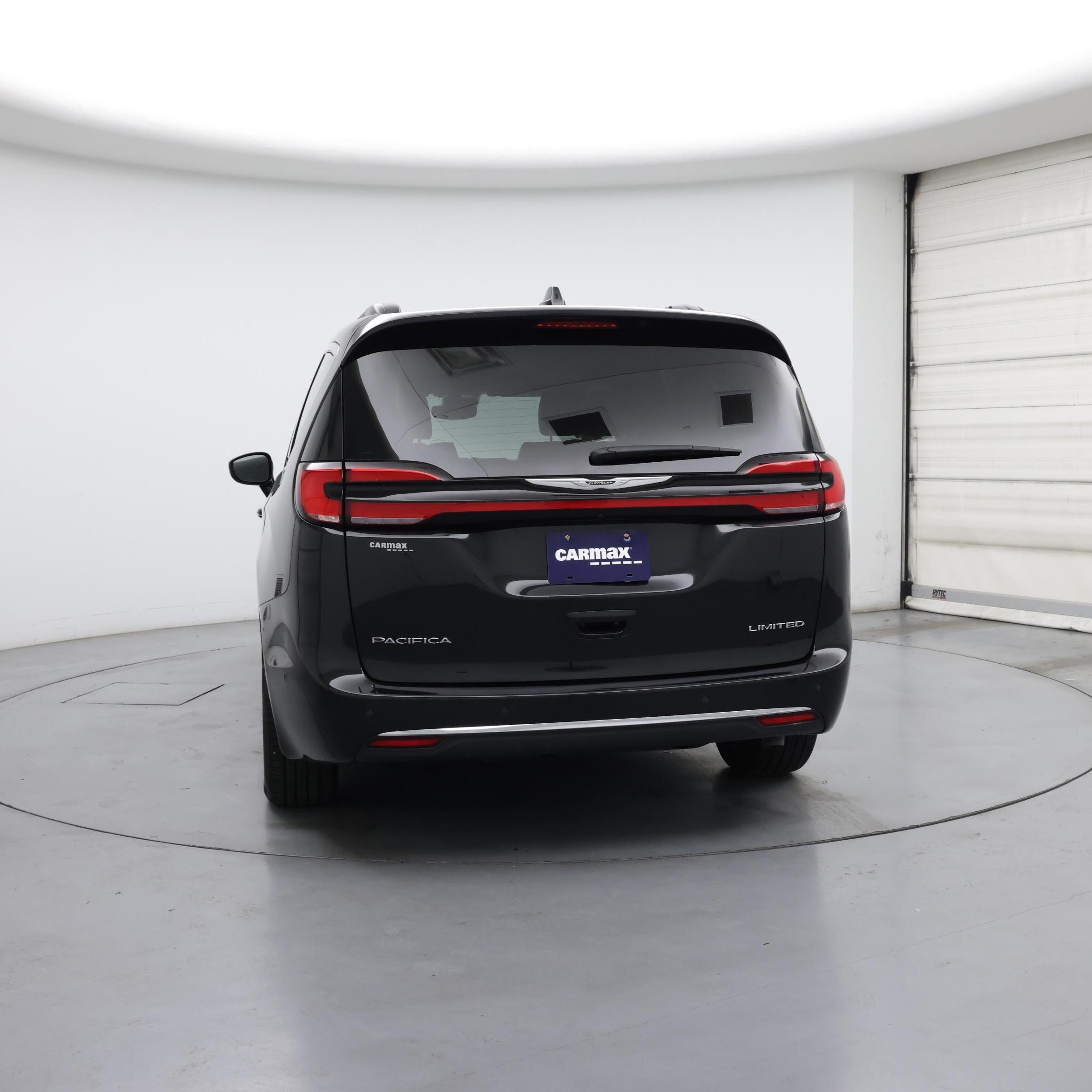 Thumbnail: 2022 Chrysler Pacifica - 6