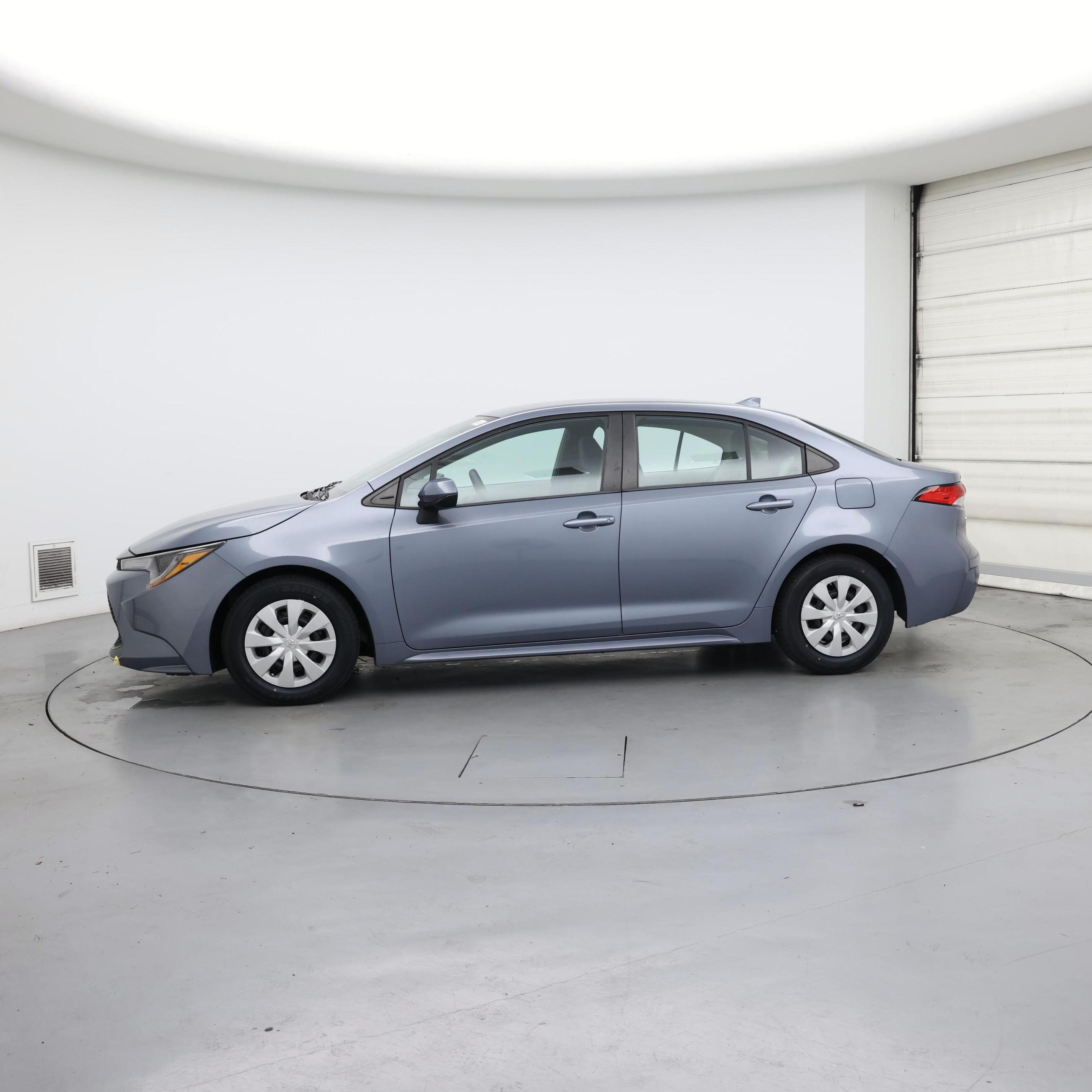 Thumbnail: 2021 Toyota Corolla - 3