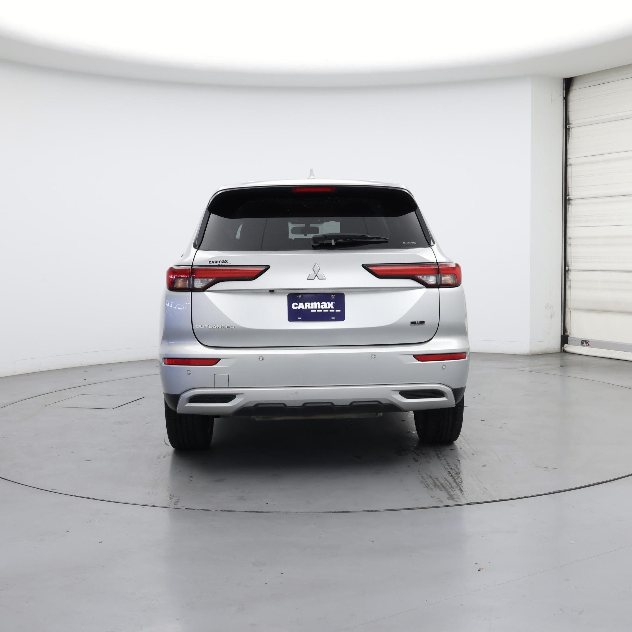Thumbnail: 2023 Mitsubishi Outlander - 6