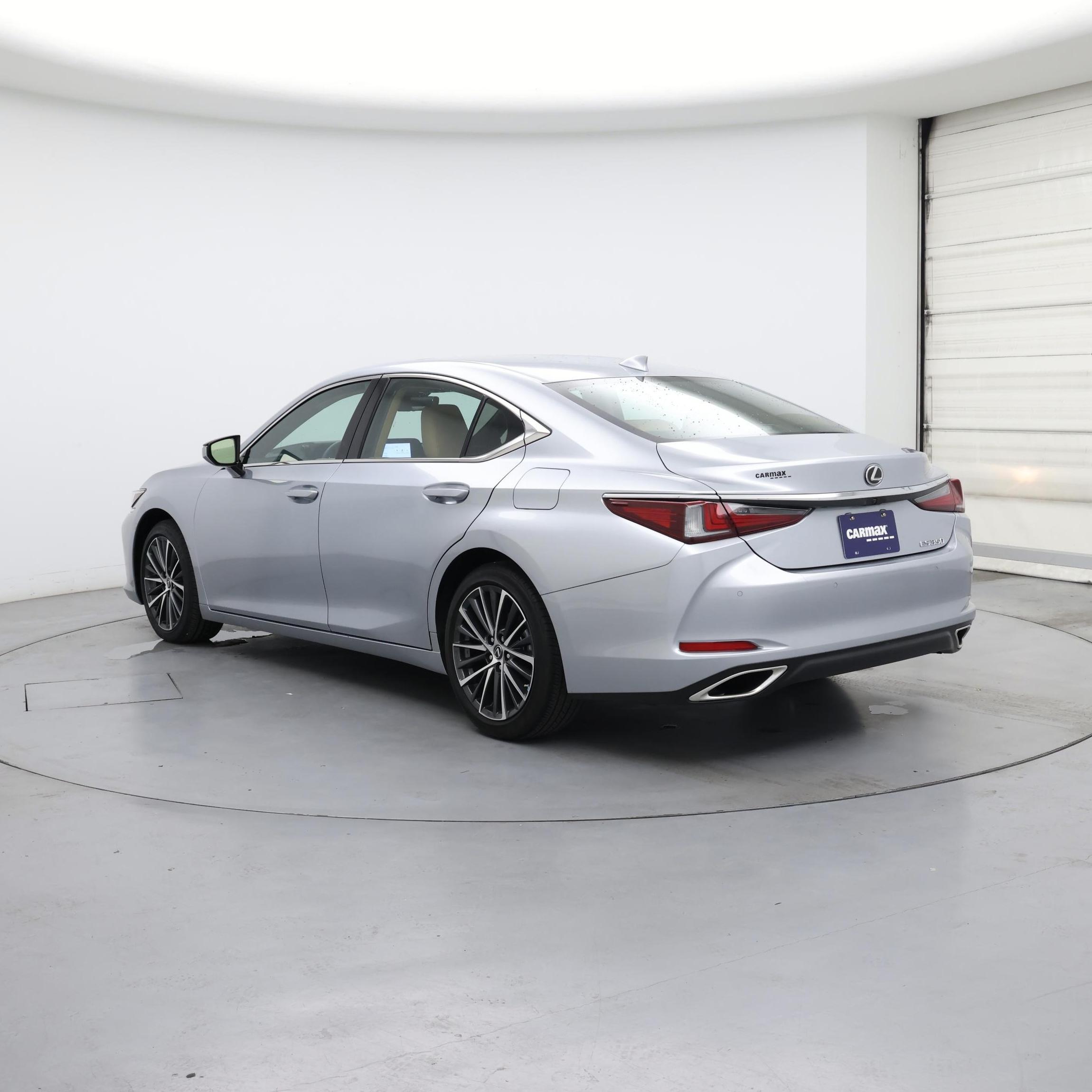 Thumbnail: 2023 Lexus ES - 2