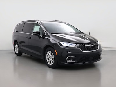 Black 2022 Chrysler Pacifica Touring L