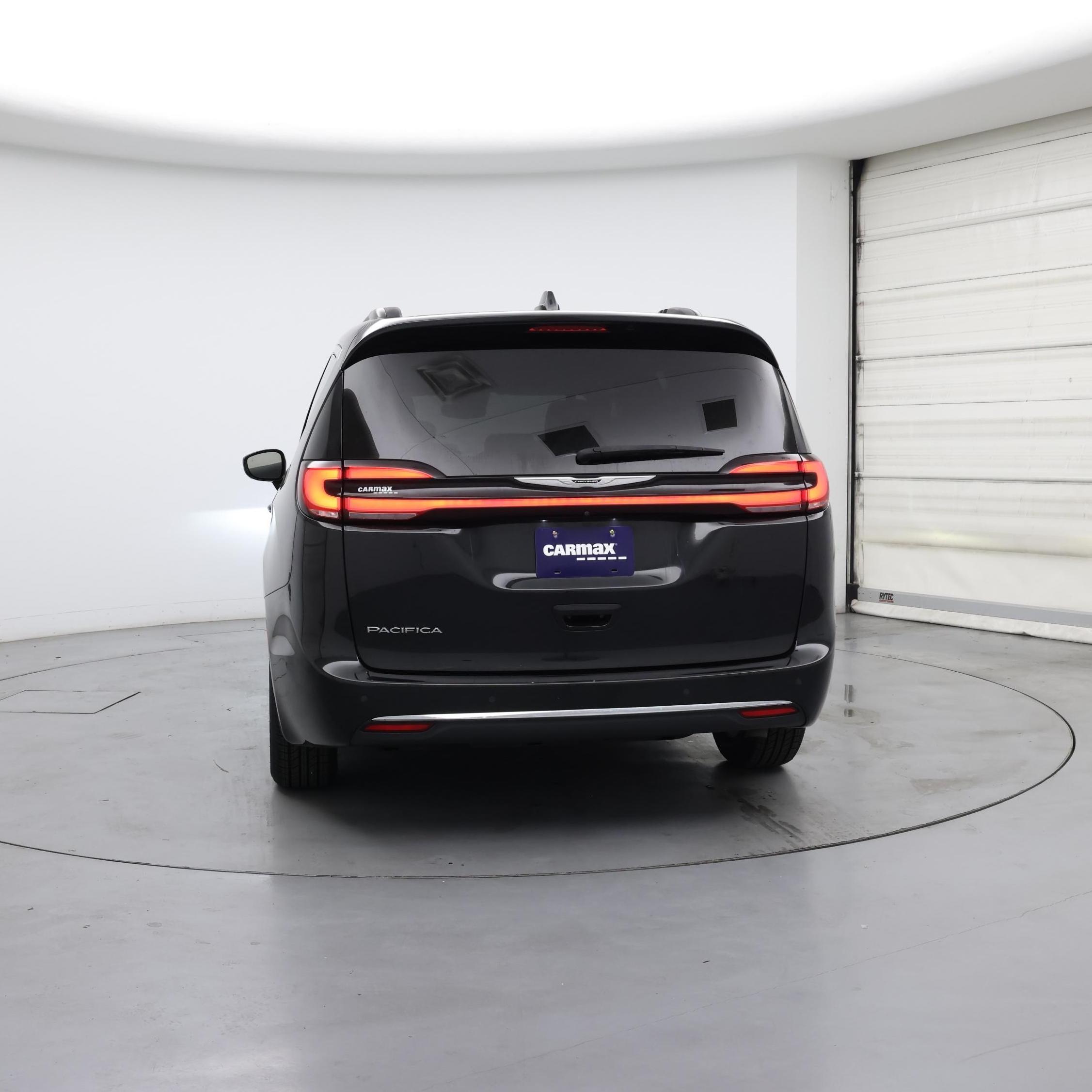Thumbnail: 2022 Chrysler Pacifica - 6