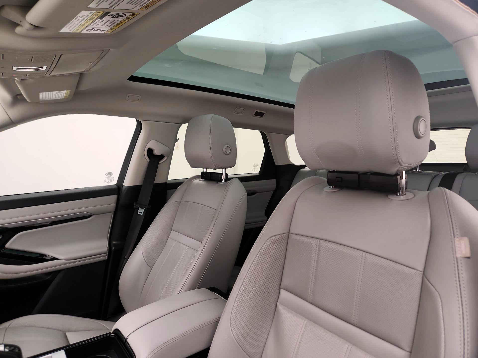 Thumbnail: 2020 Land Rover Range Rover Evoque - 20