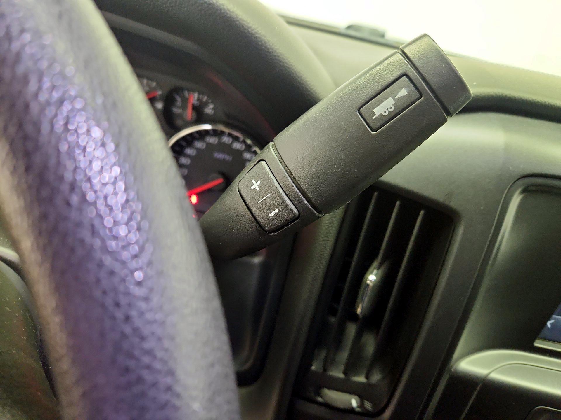 Thumbnail: 2018 Chevrolet Silverado 1500 - 17