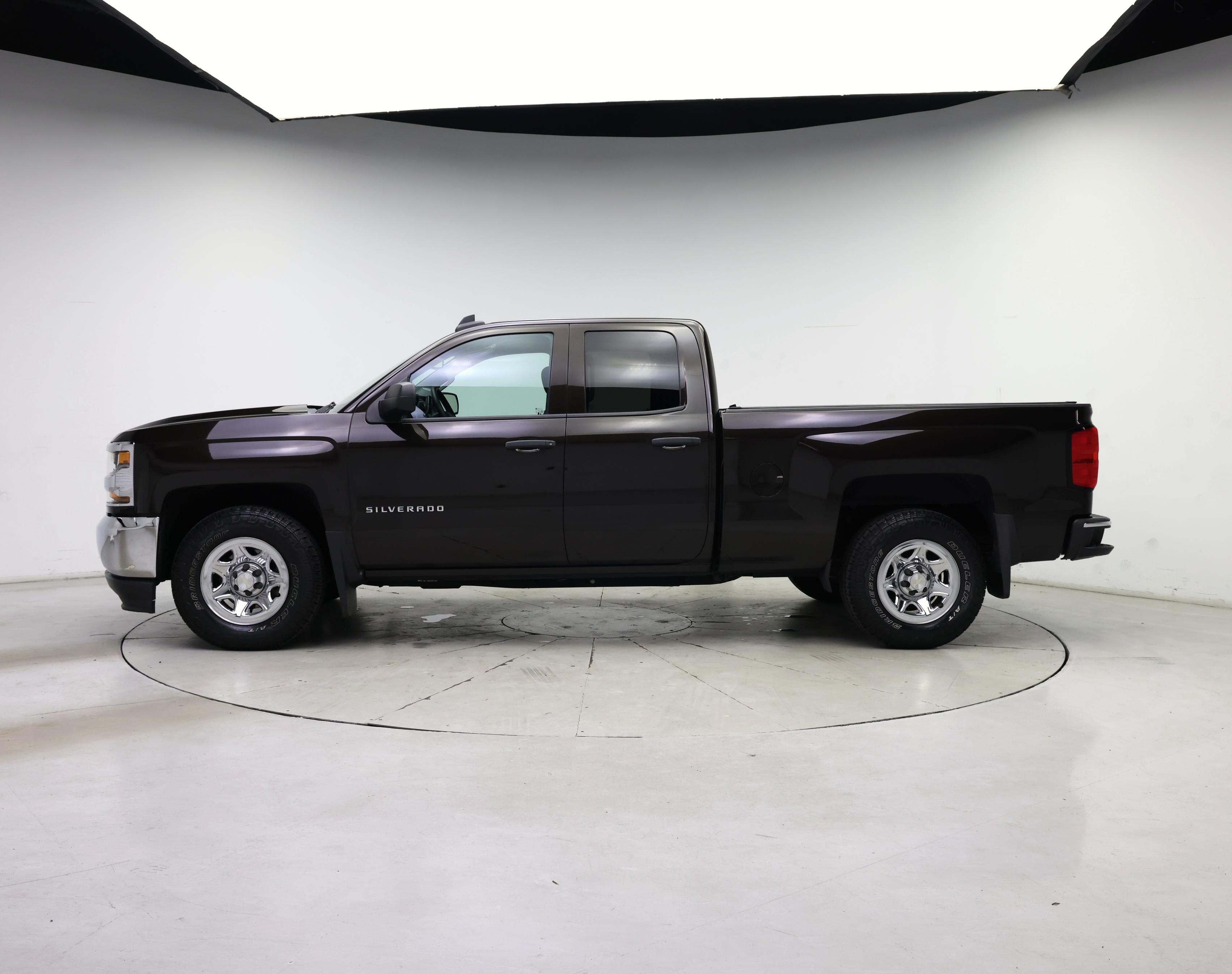 Thumbnail: 2018 Chevrolet Silverado 1500 - 3