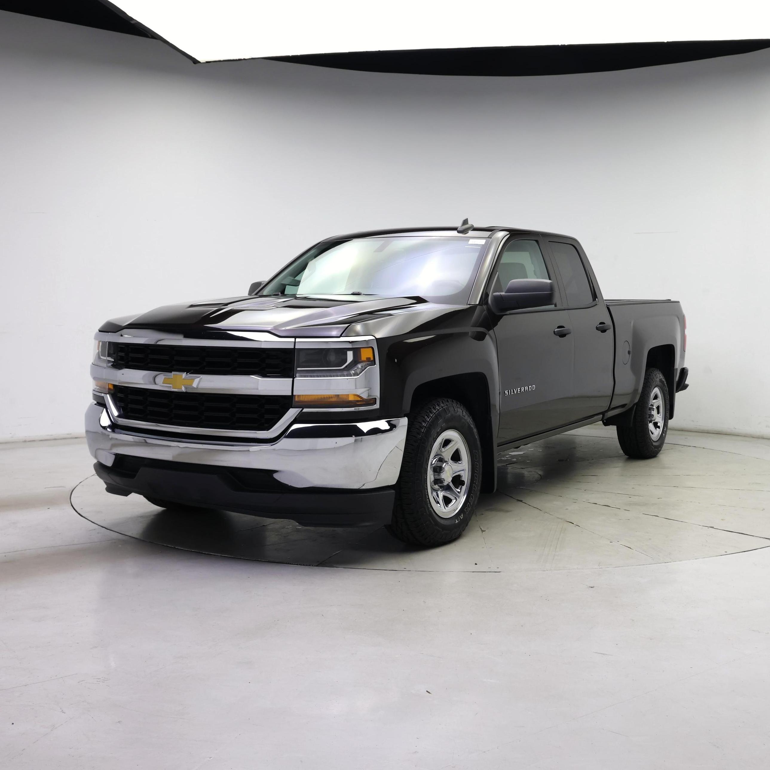 Thumbnail: 2018 Chevrolet Silverado 1500 - 4
