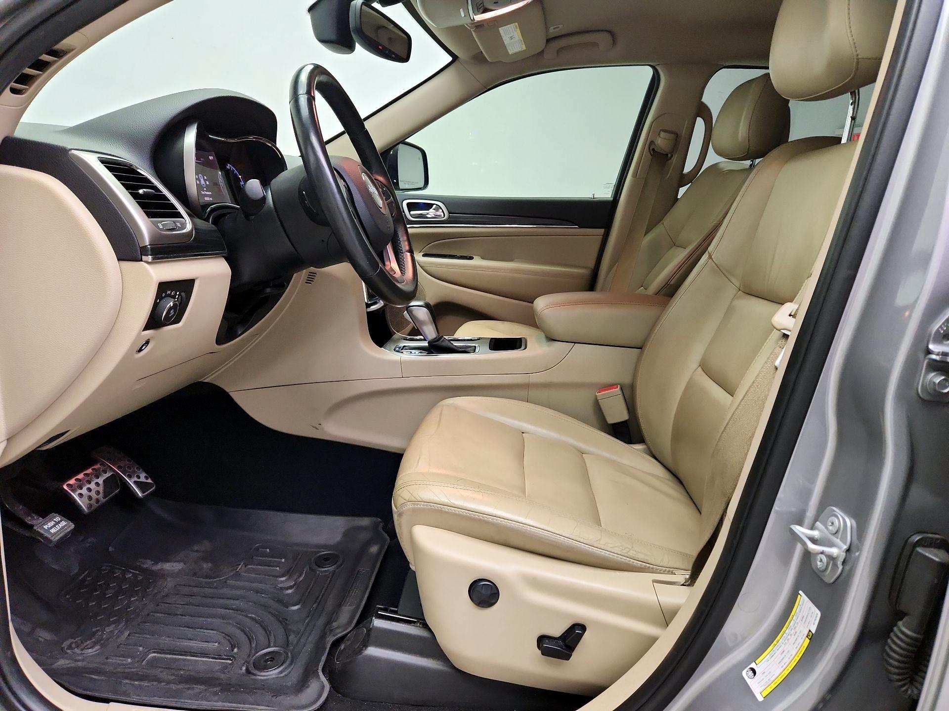 Thumbnail: 2019 Jeep Grand Cherokee - 11