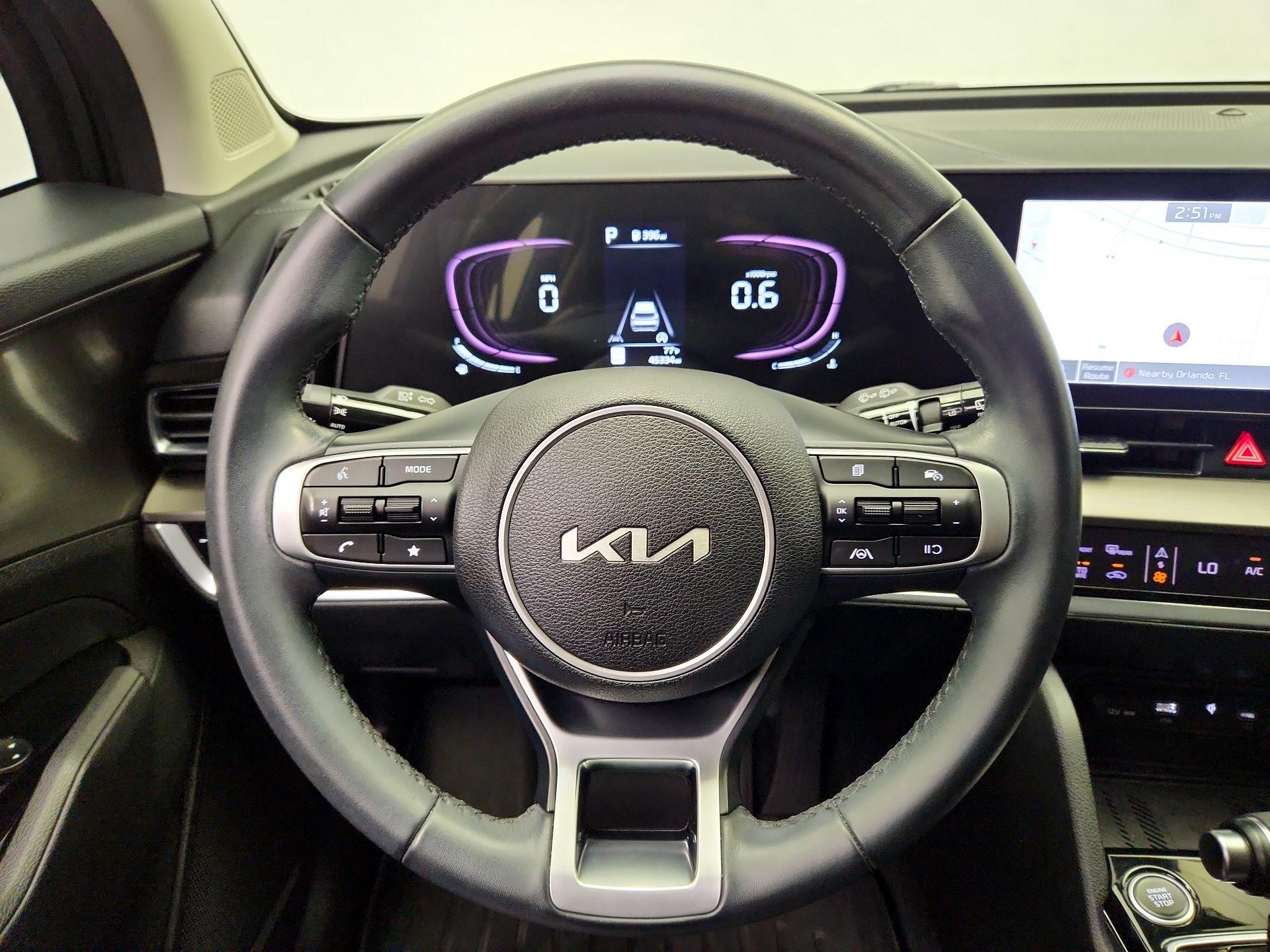 Thumbnail: 2023 Kia Sportage - 10