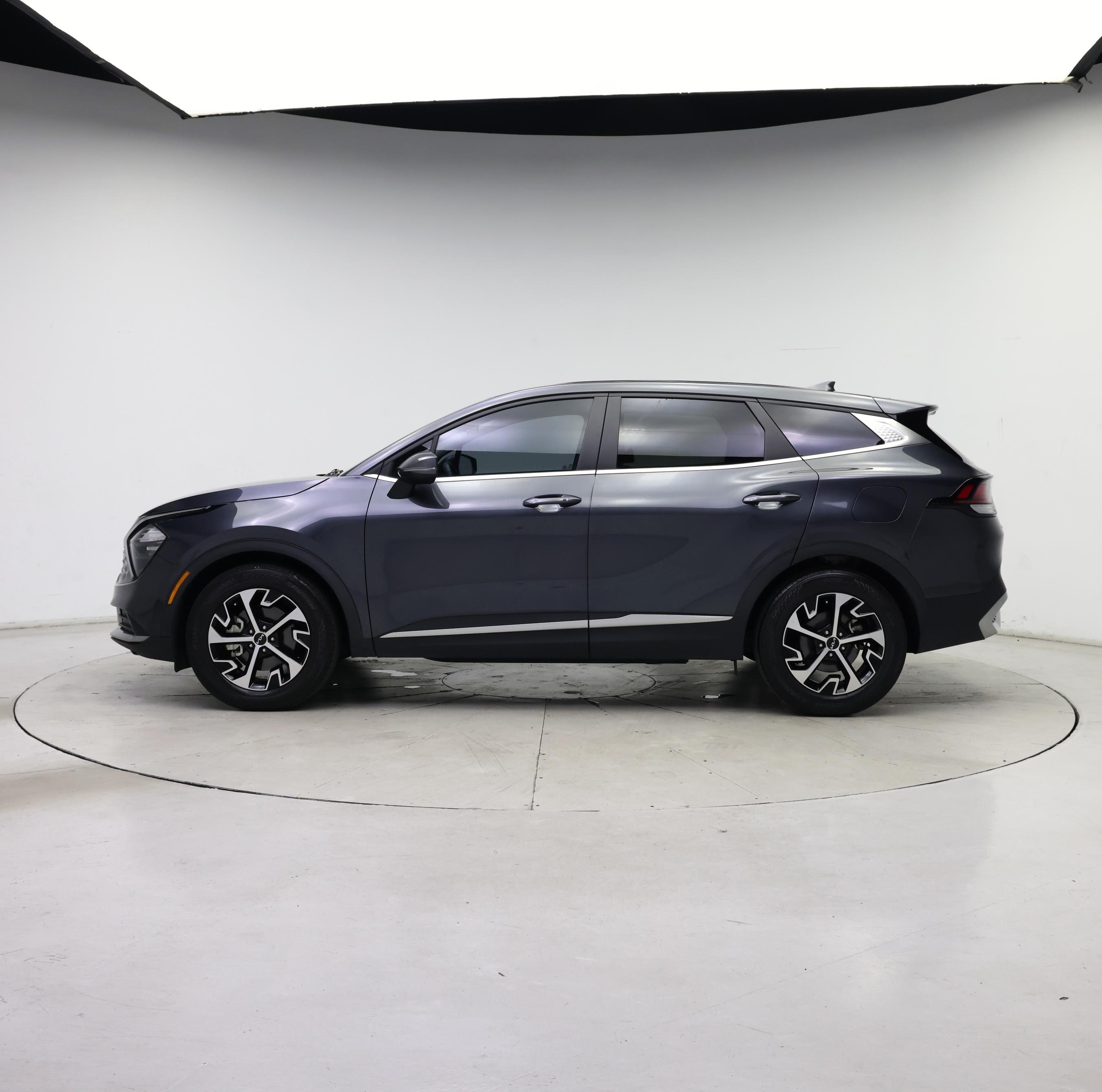 Thumbnail: 2023 Kia Sportage - 3