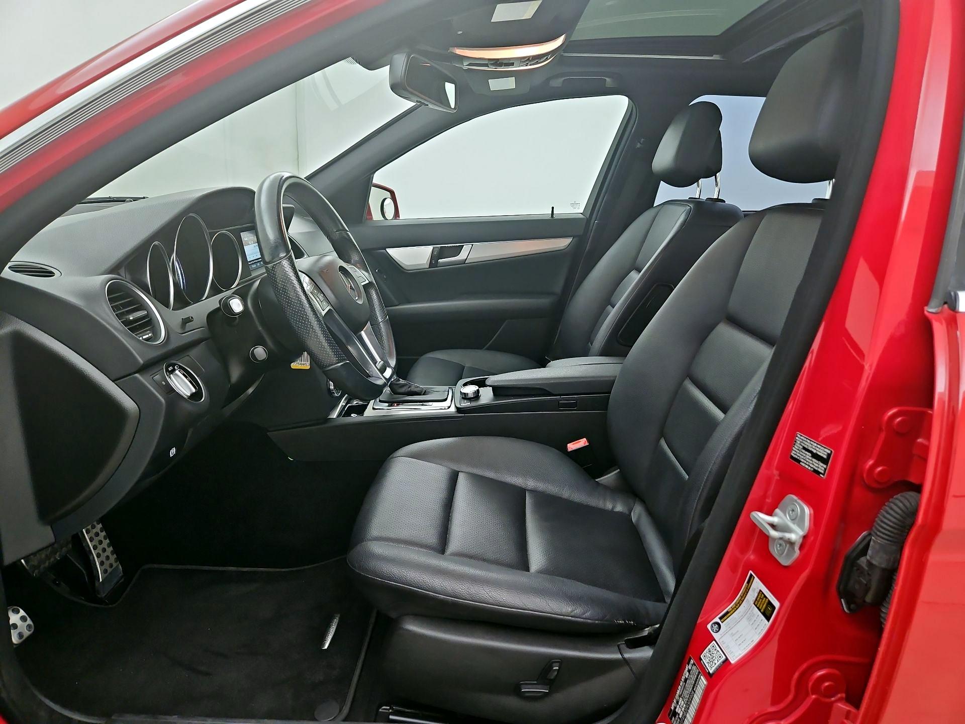 Thumbnail: 2014 Mercedes-Benz C-Class - 11