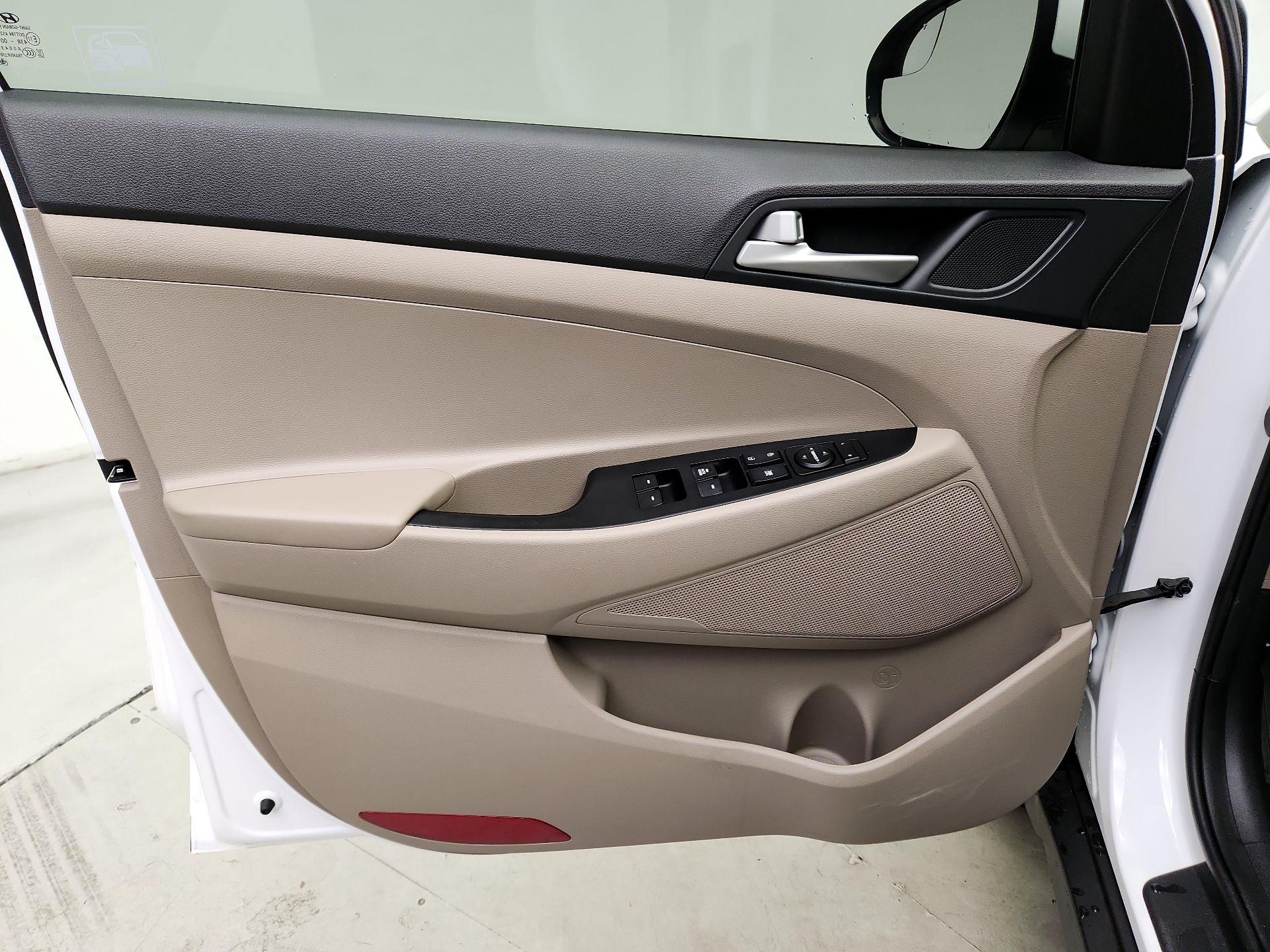 Thumbnail: 2020 Hyundai Tucson - 12