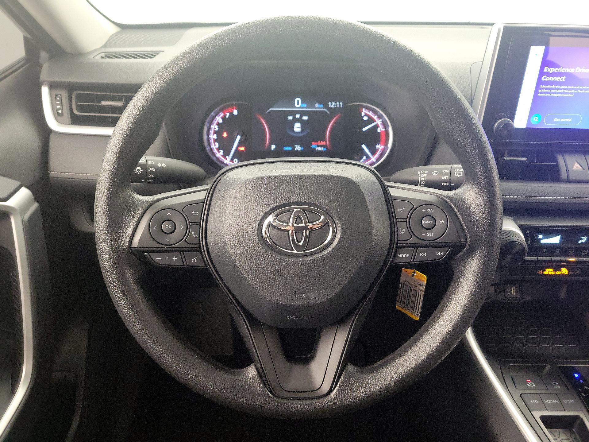 Thumbnail: 2024 Toyota RAV4 - 10