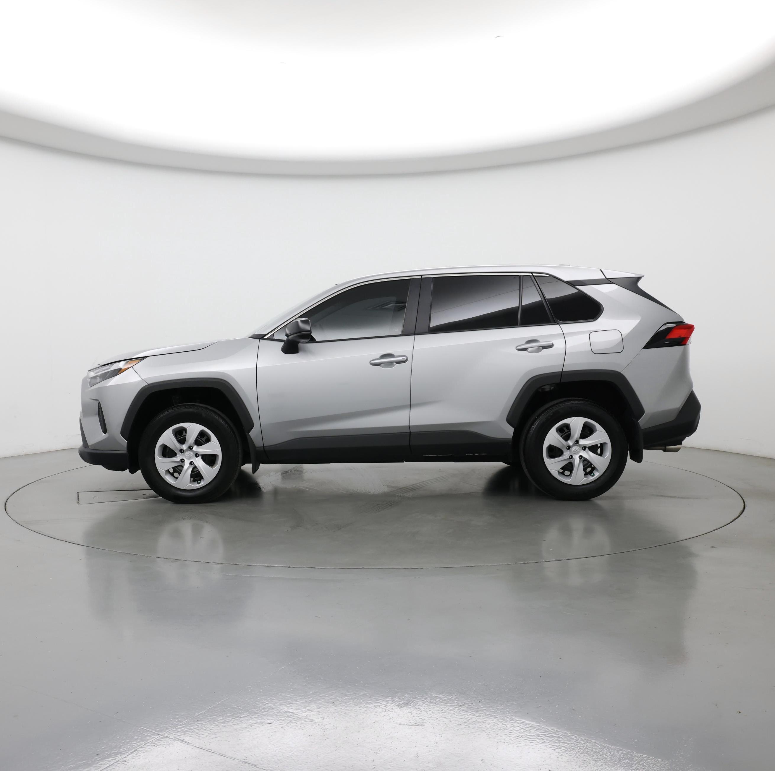 Thumbnail: 2024 Toyota RAV4 - 3