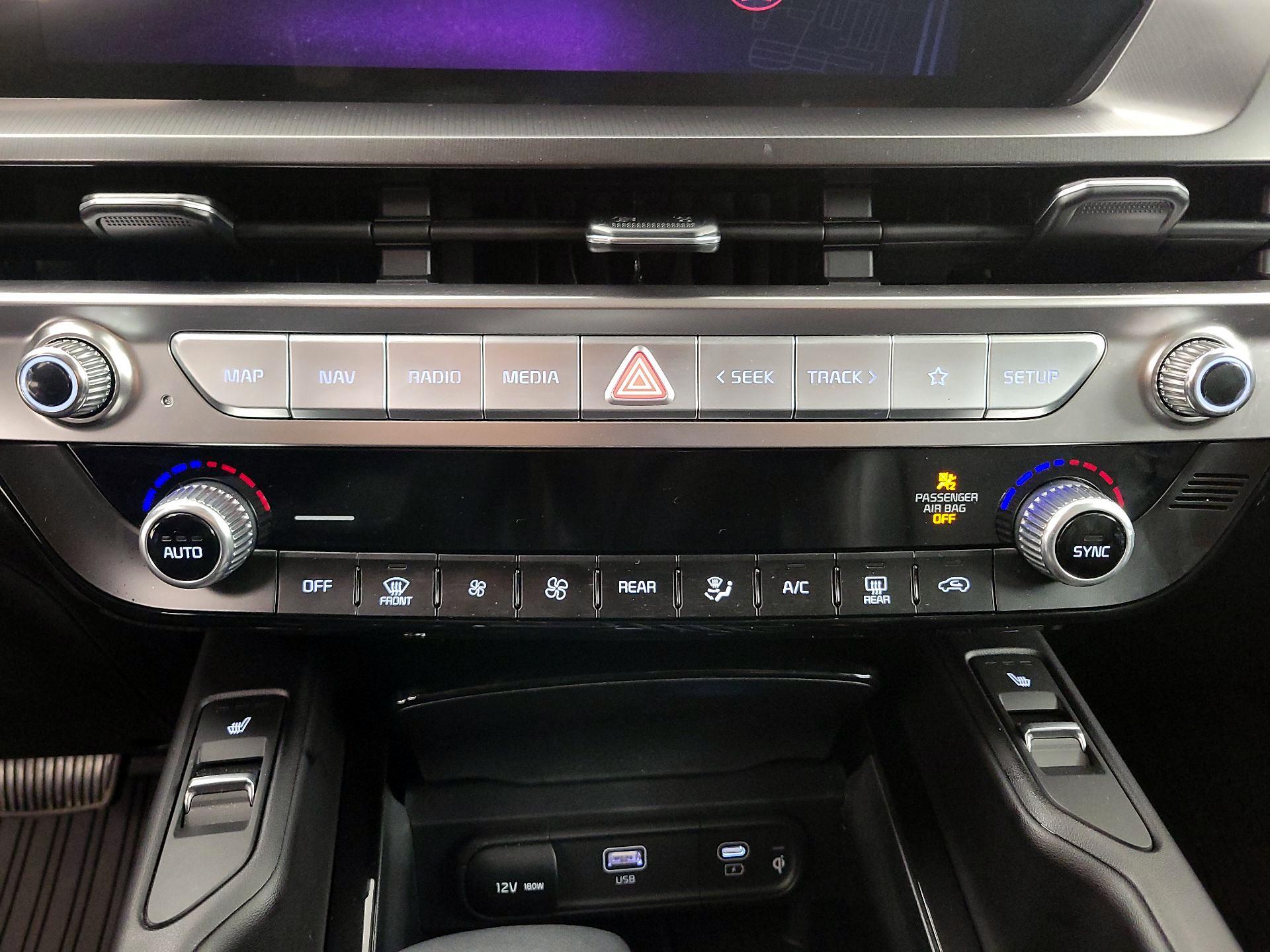 Thumbnail: 2025 Kia Telluride - 17