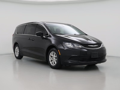 Black 2017 Chrysler Pacifica Touring