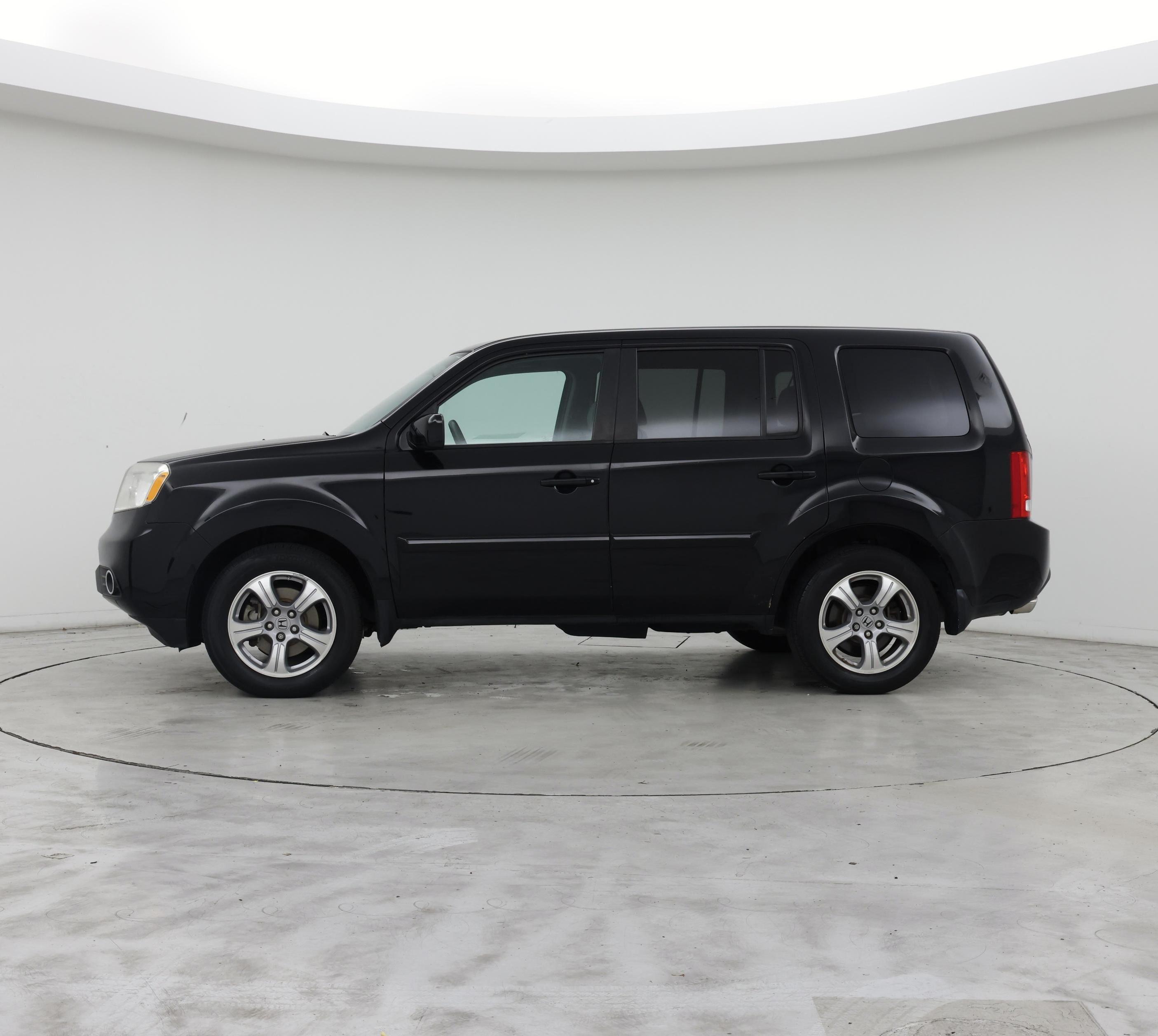 Thumbnail: 2013 Honda Pilot - 3