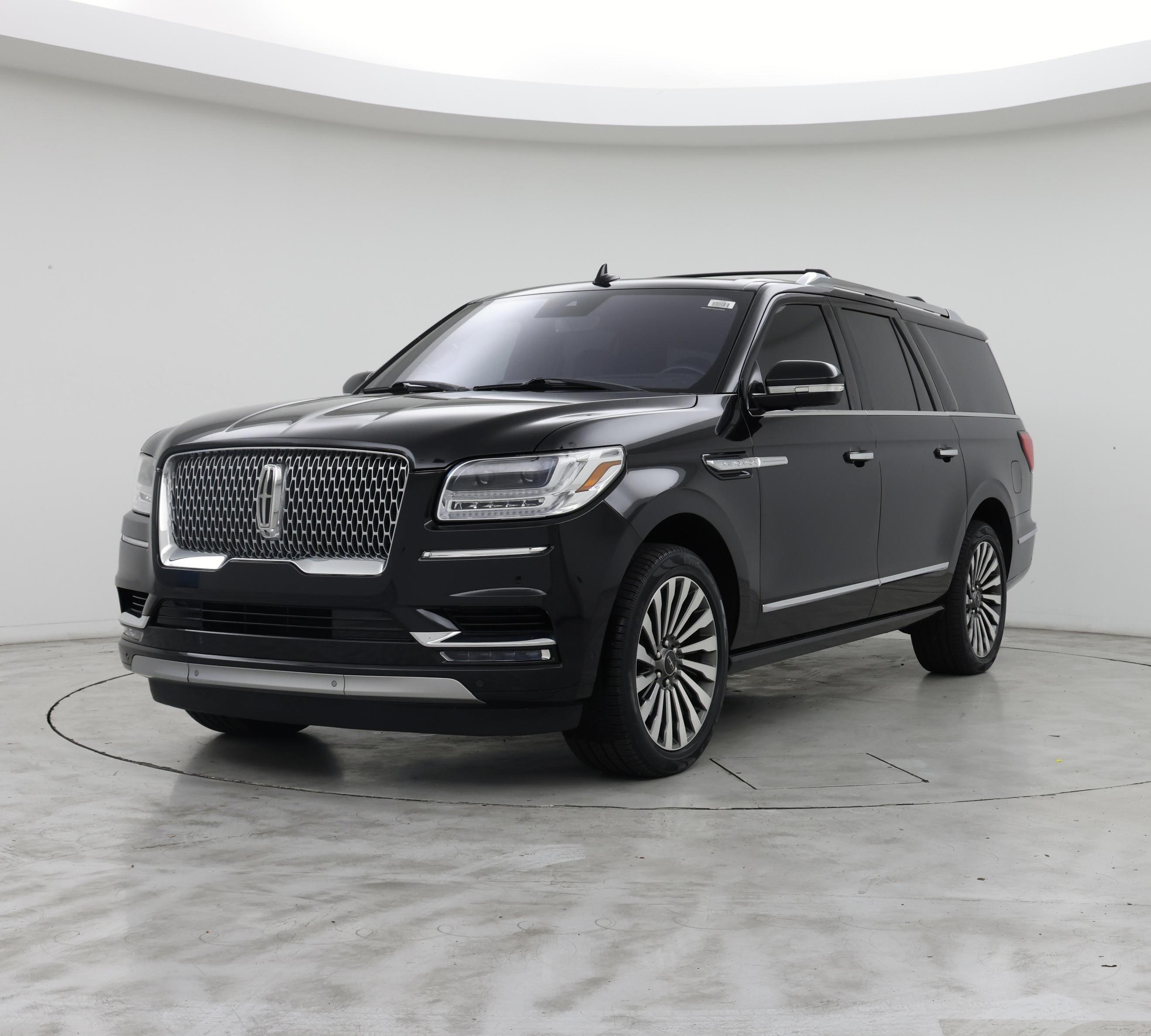 Thumbnail: 2019 Lincoln Navigator L - 4