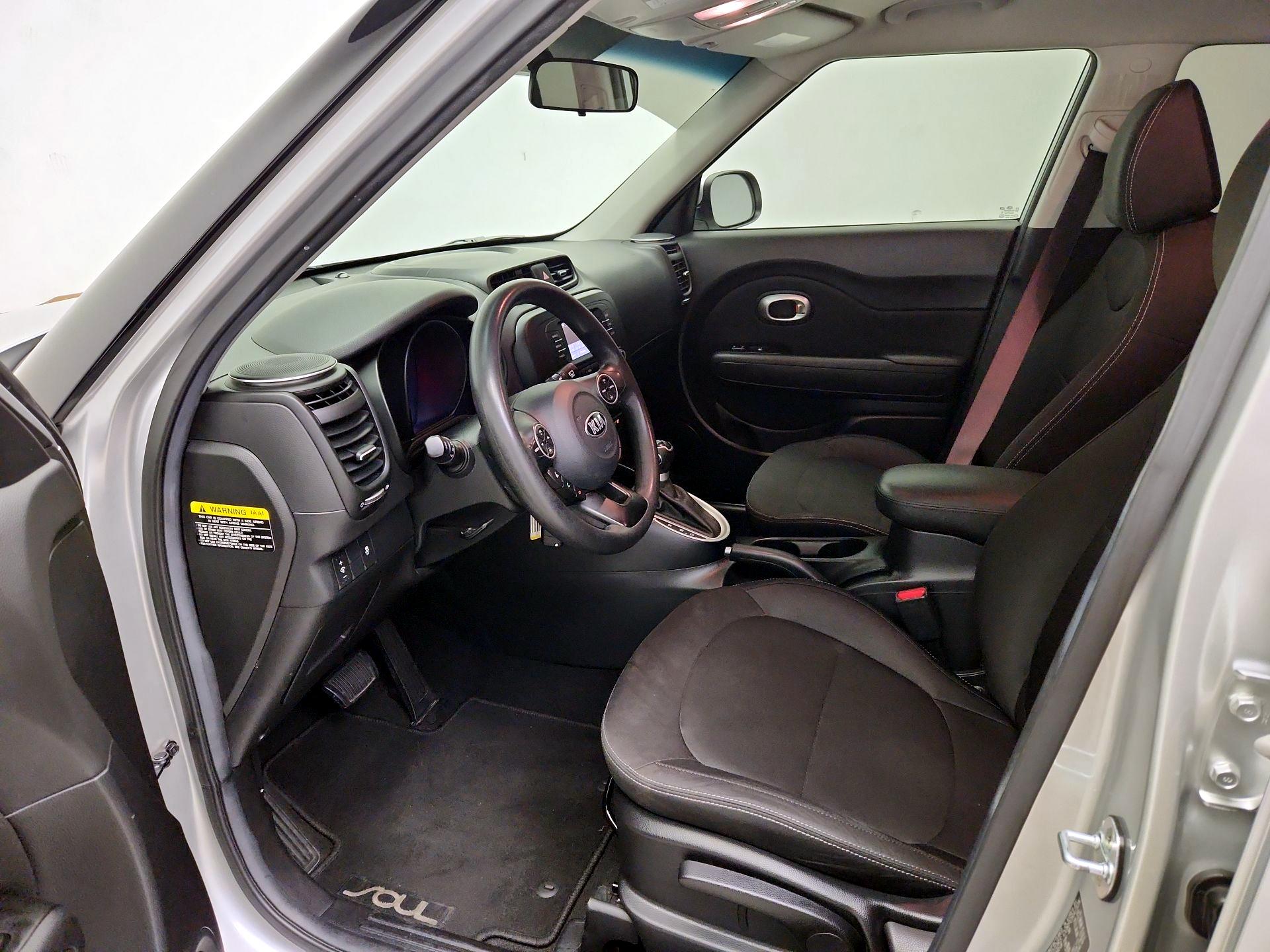 Thumbnail: 2017 Kia Soul - 11