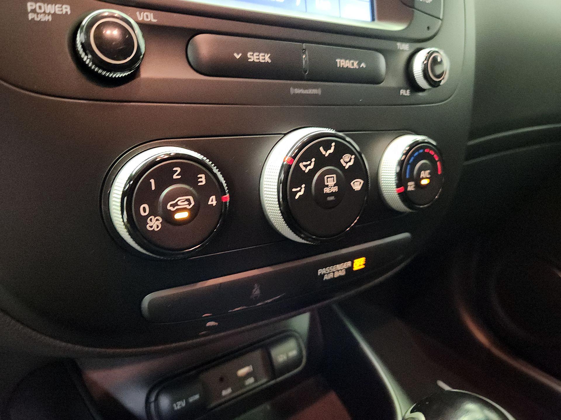 Thumbnail: 2017 Kia Soul - 16