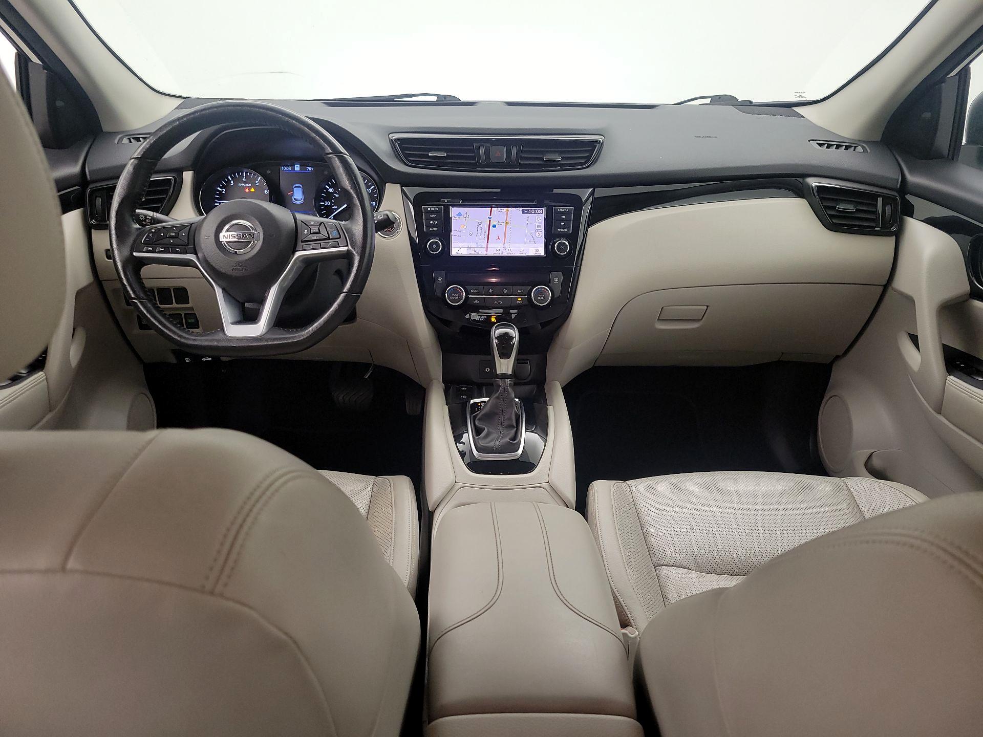 Thumbnail: 2022 Nissan Rogue Sport - 9