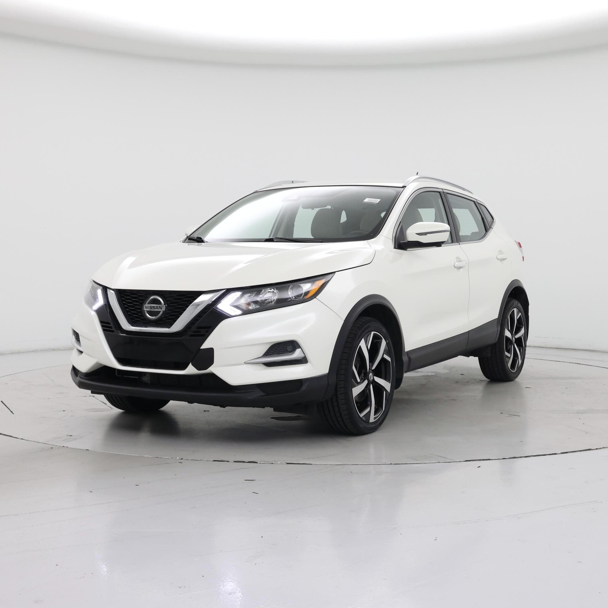 Thumbnail: 2022 Nissan Rogue Sport - 4