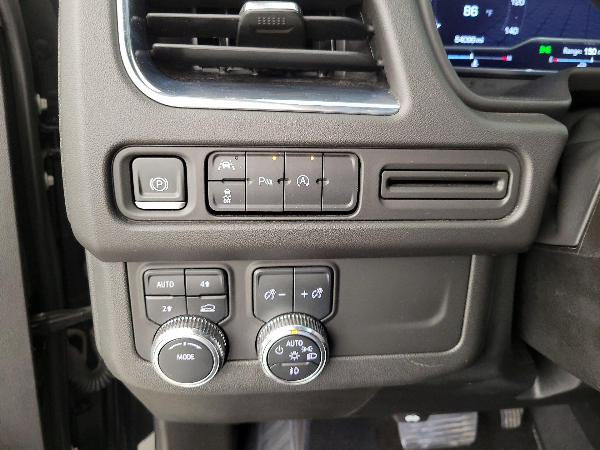 Thumbnail: 2023 GMC Yukon - 13