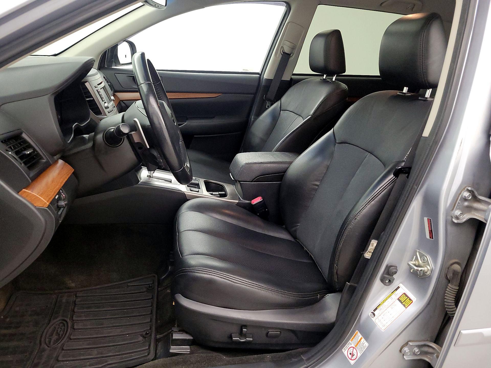 Thumbnail: 2013 Subaru Outback - 11