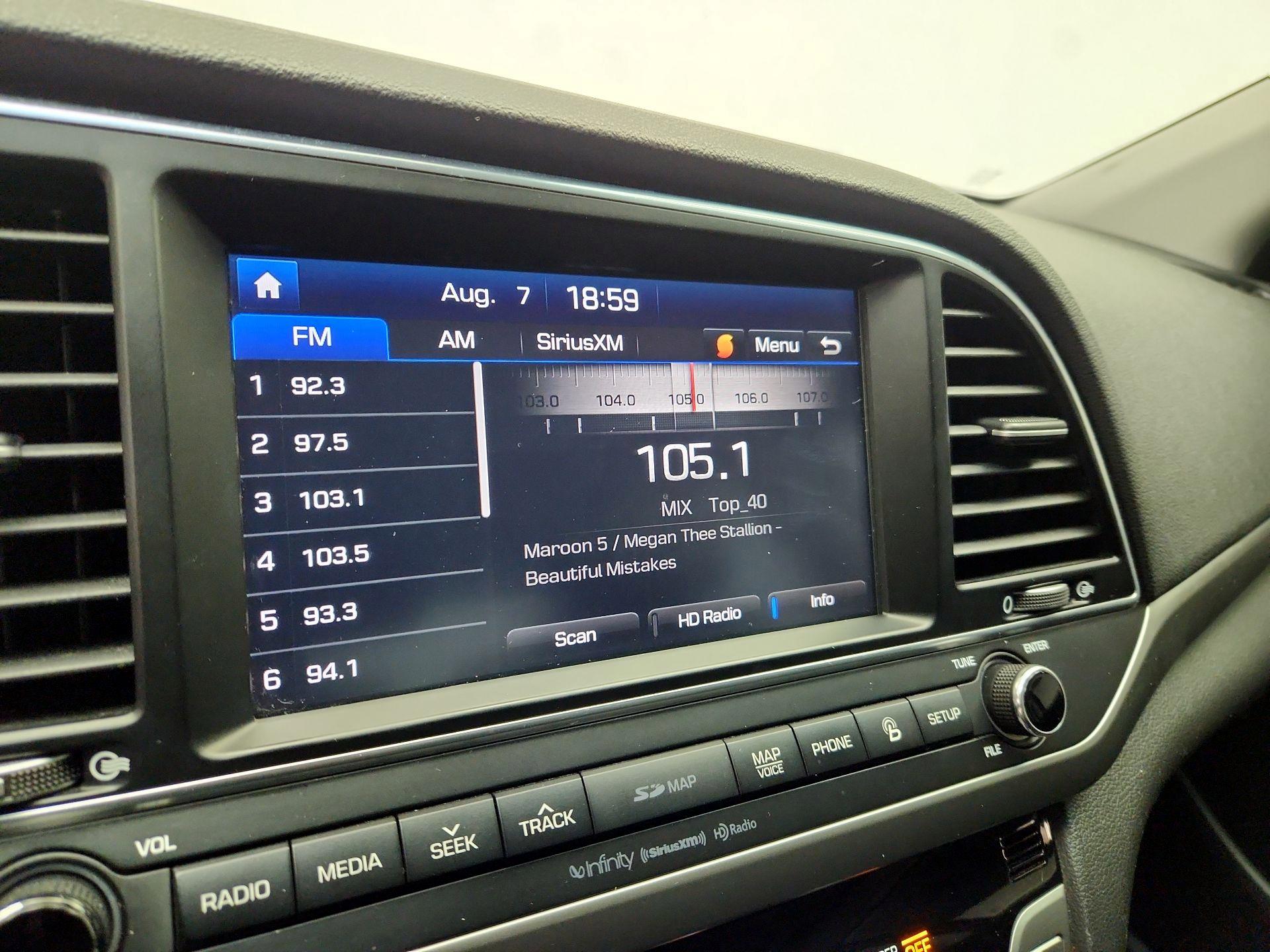 Thumbnail: 2017 Hyundai Elantra - 16