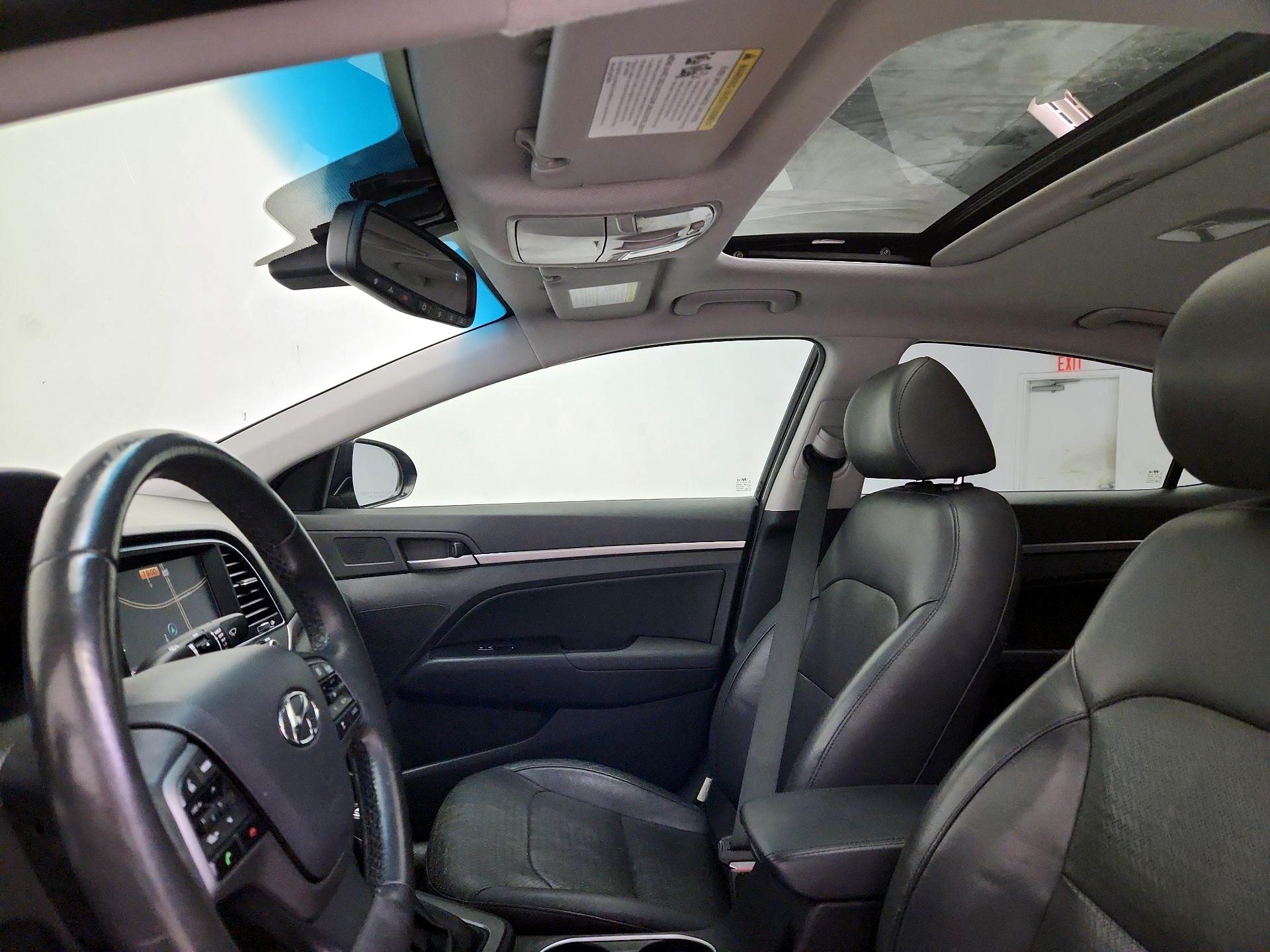 Thumbnail: 2017 Hyundai Elantra - 20