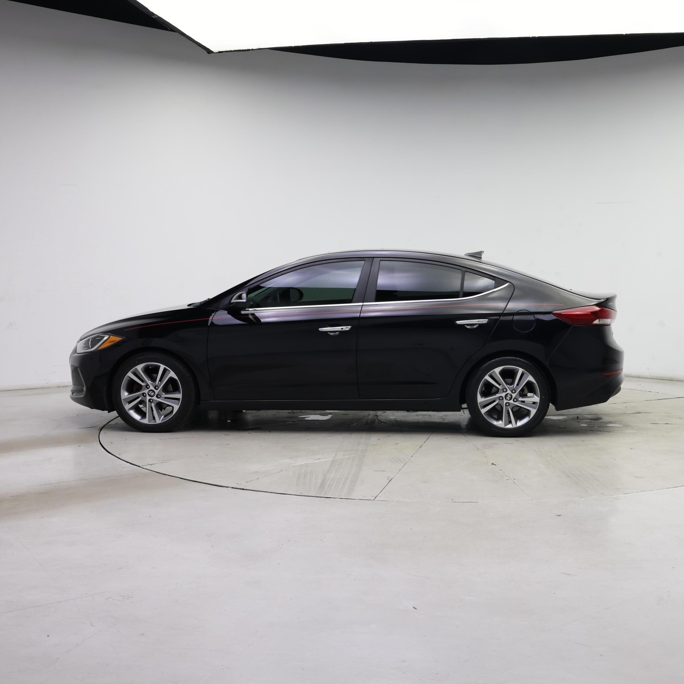 Thumbnail: 2017 Hyundai Elantra - 3