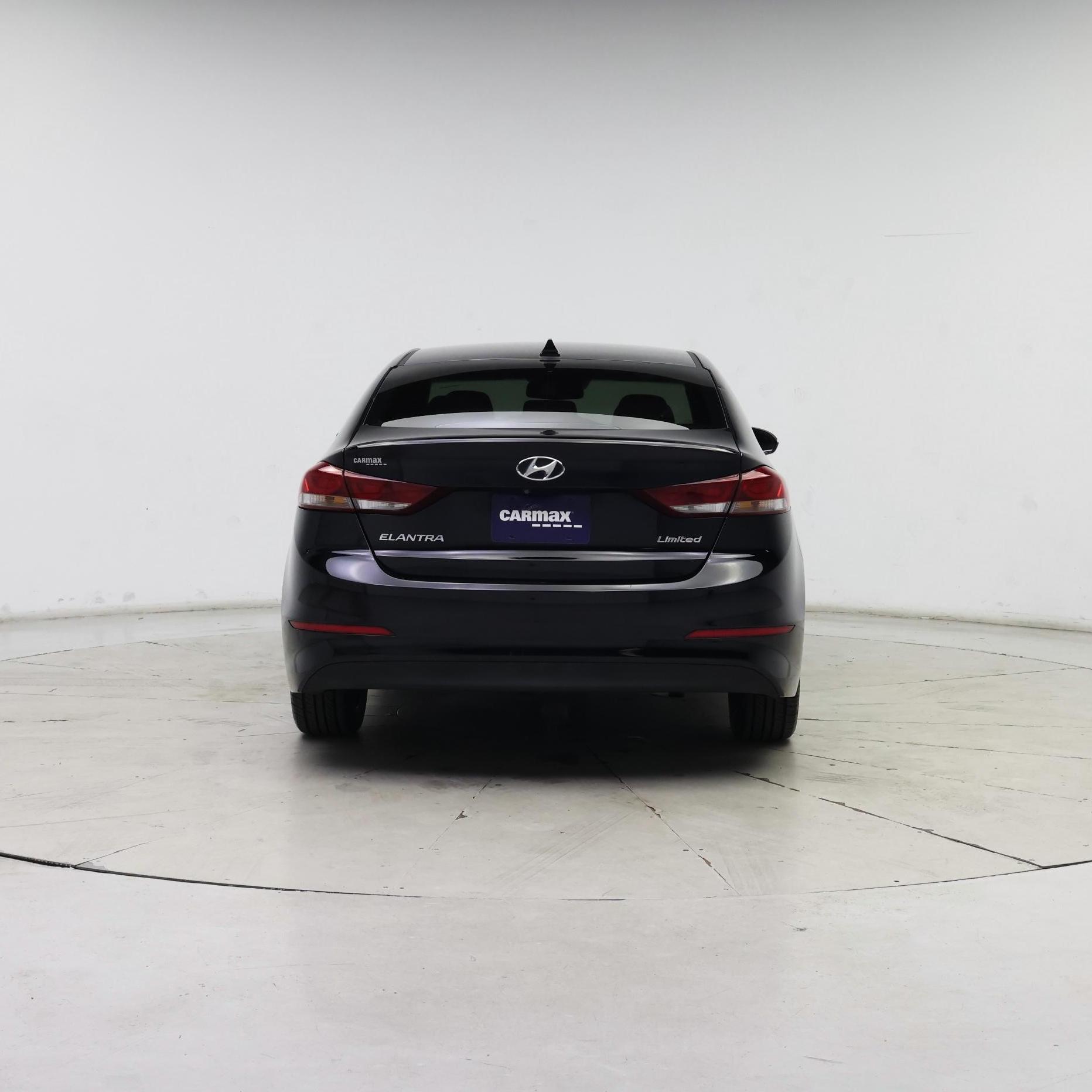 Thumbnail: 2017 Hyundai Elantra - 6