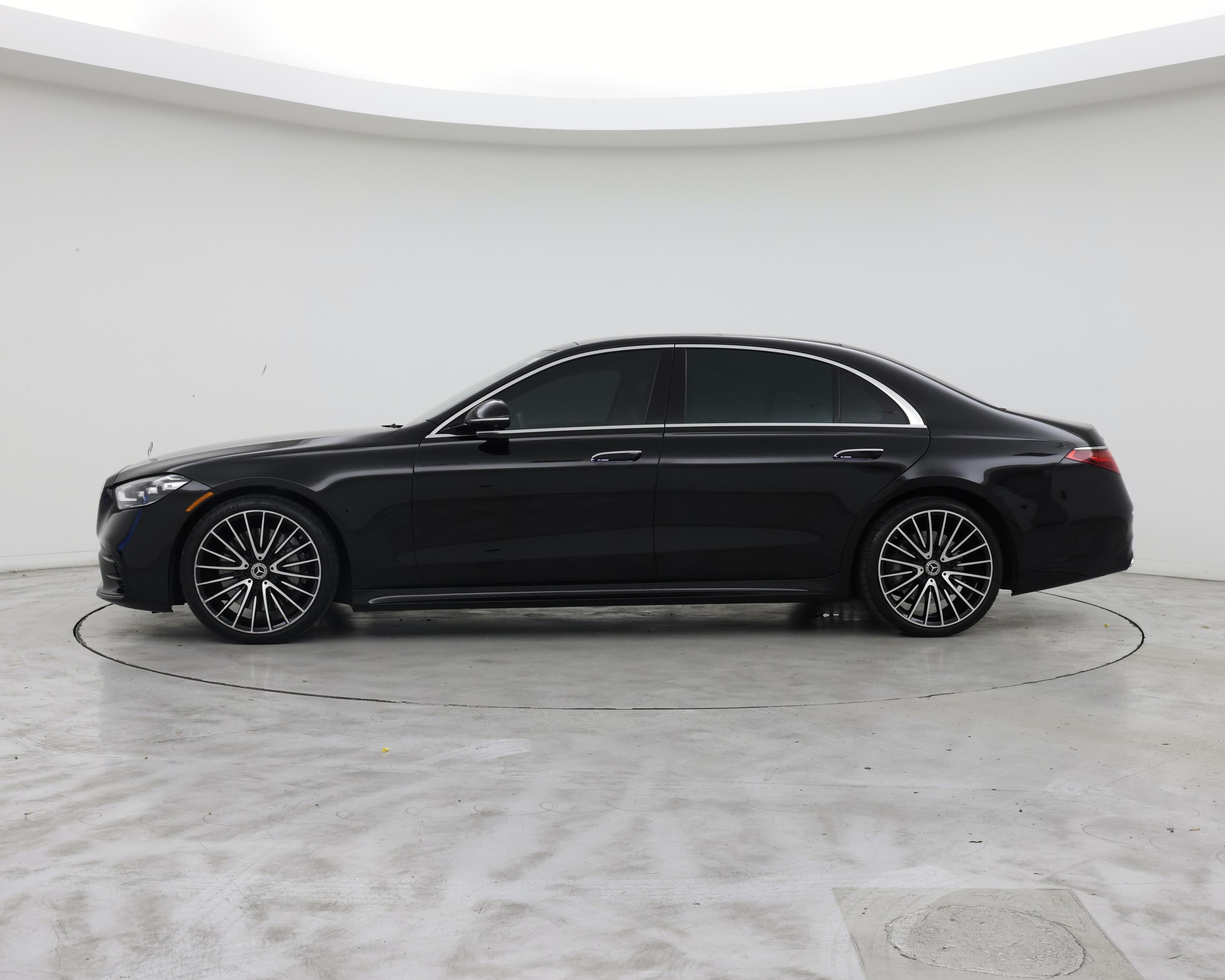 Thumbnail: 2022 Mercedes-Benz S-Class - 3