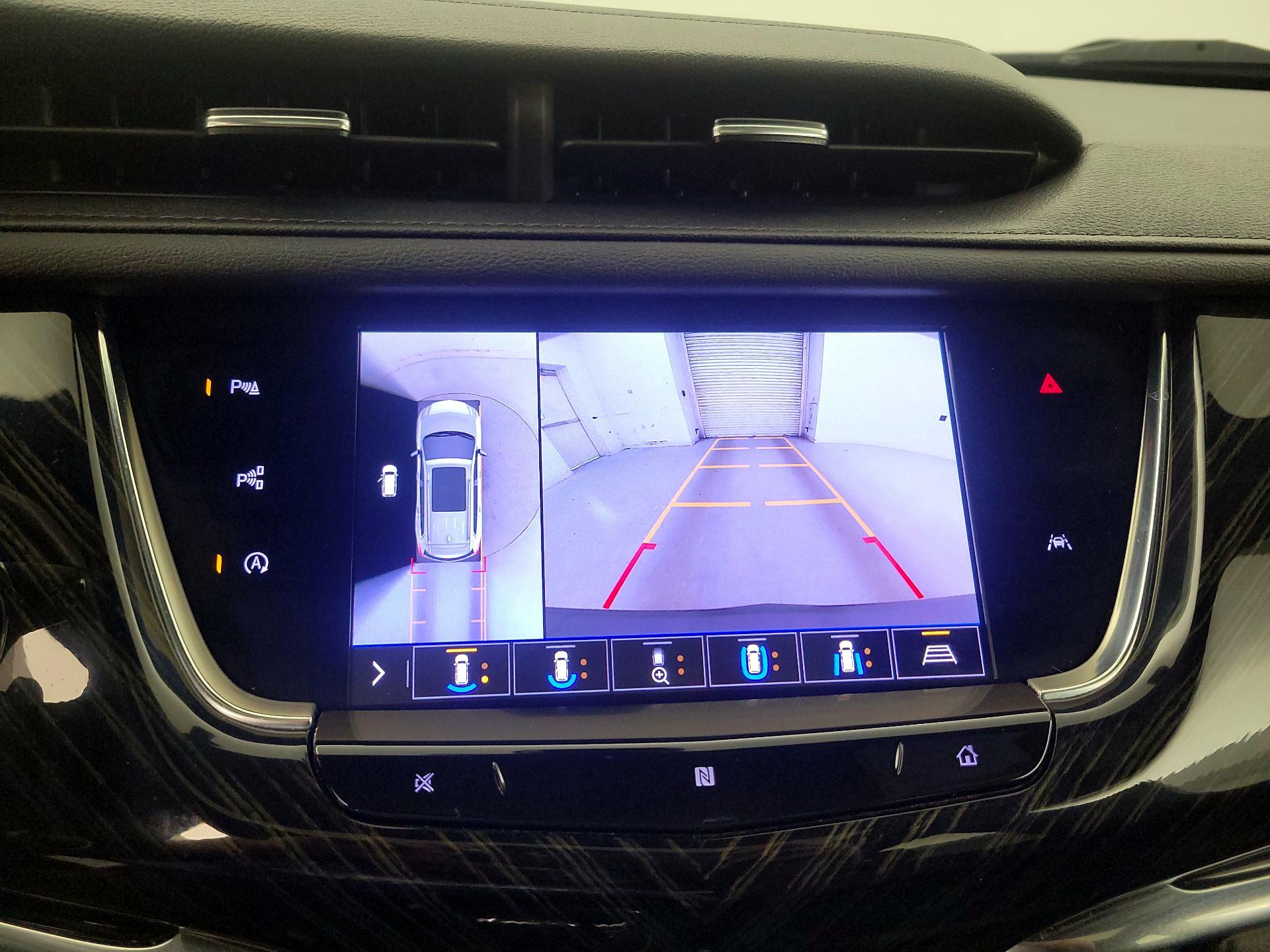 Thumbnail: 2020 Cadillac XT6 - 15