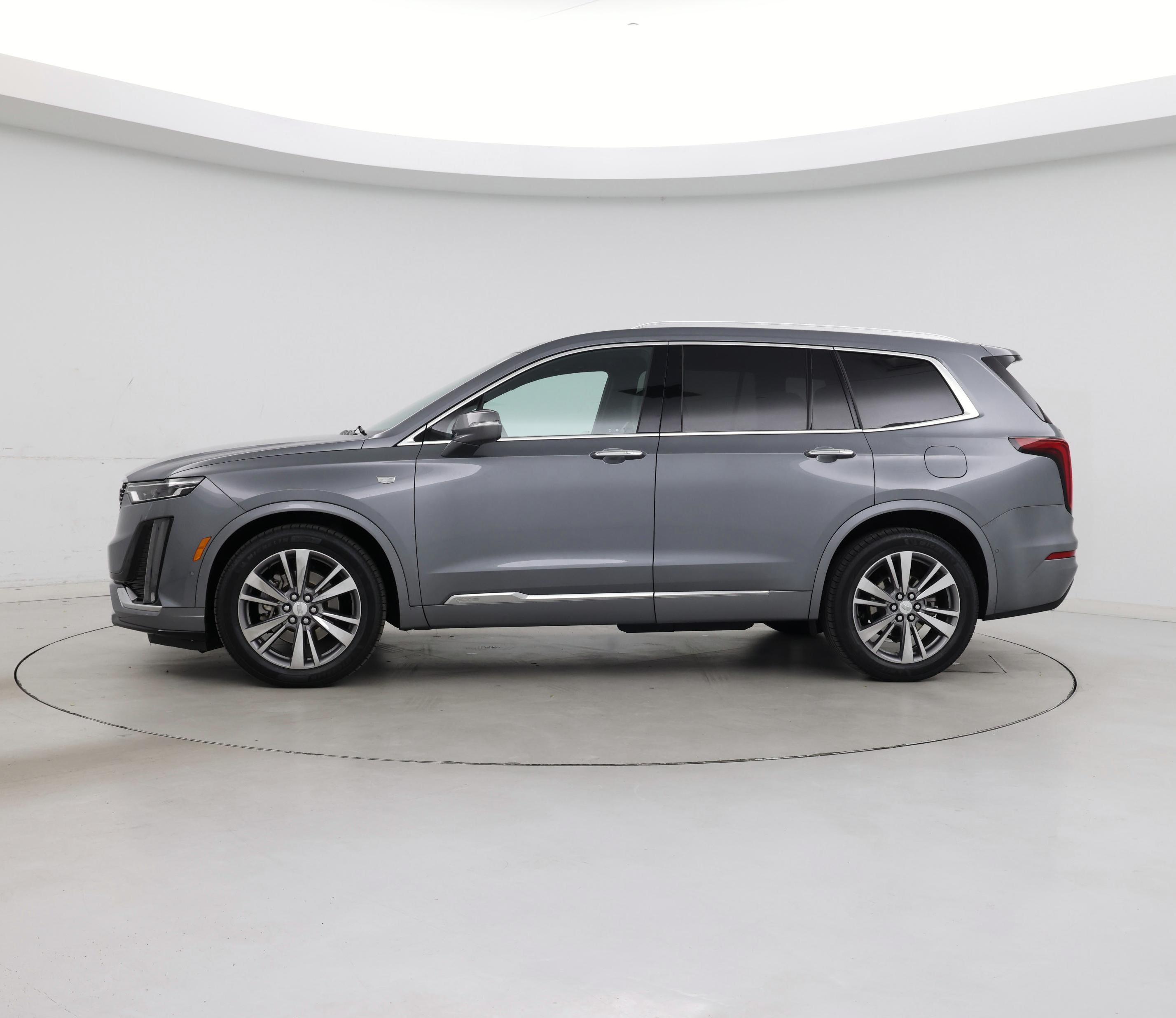 Thumbnail: 2020 Cadillac XT6 - 3
