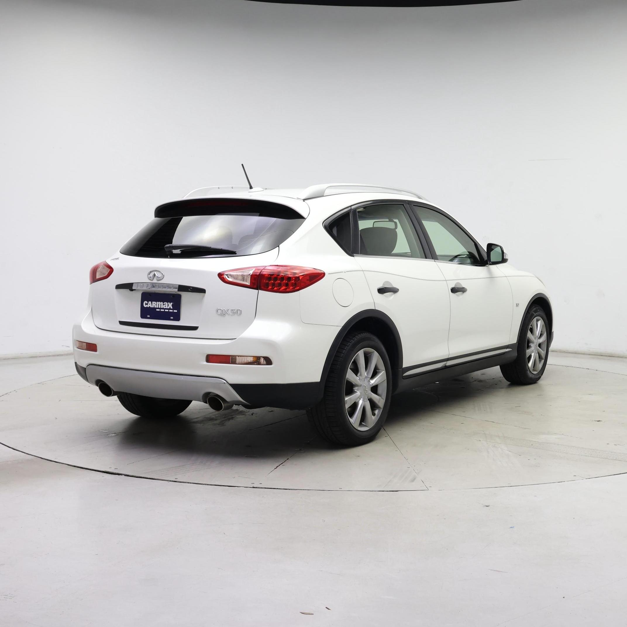 Thumbnail: 2017 INFINITI QX50 - 8