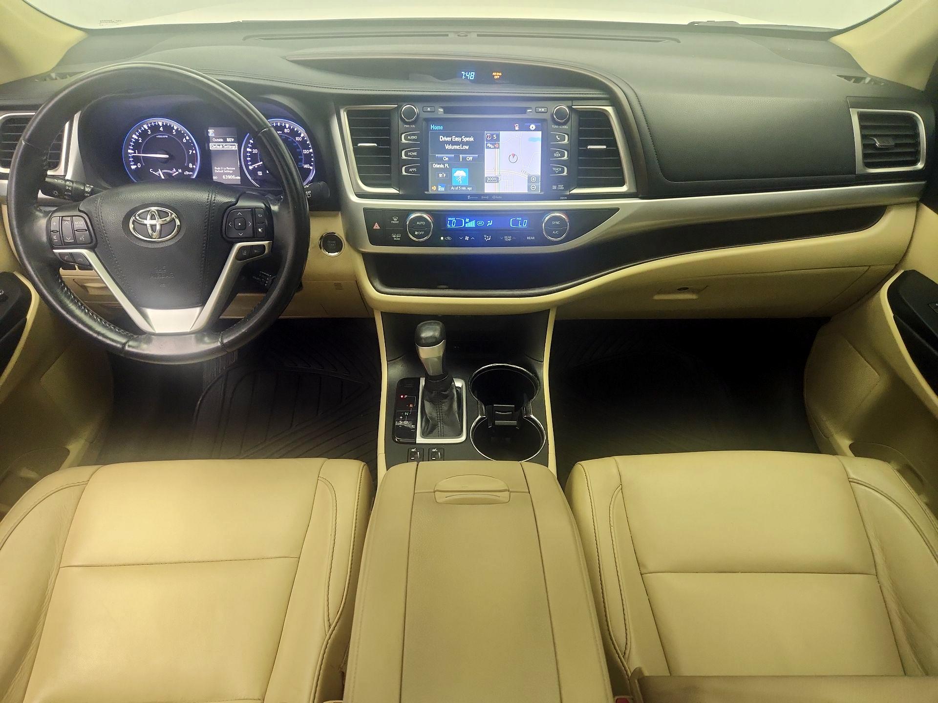 Thumbnail: 2017 Toyota Highlander - 9