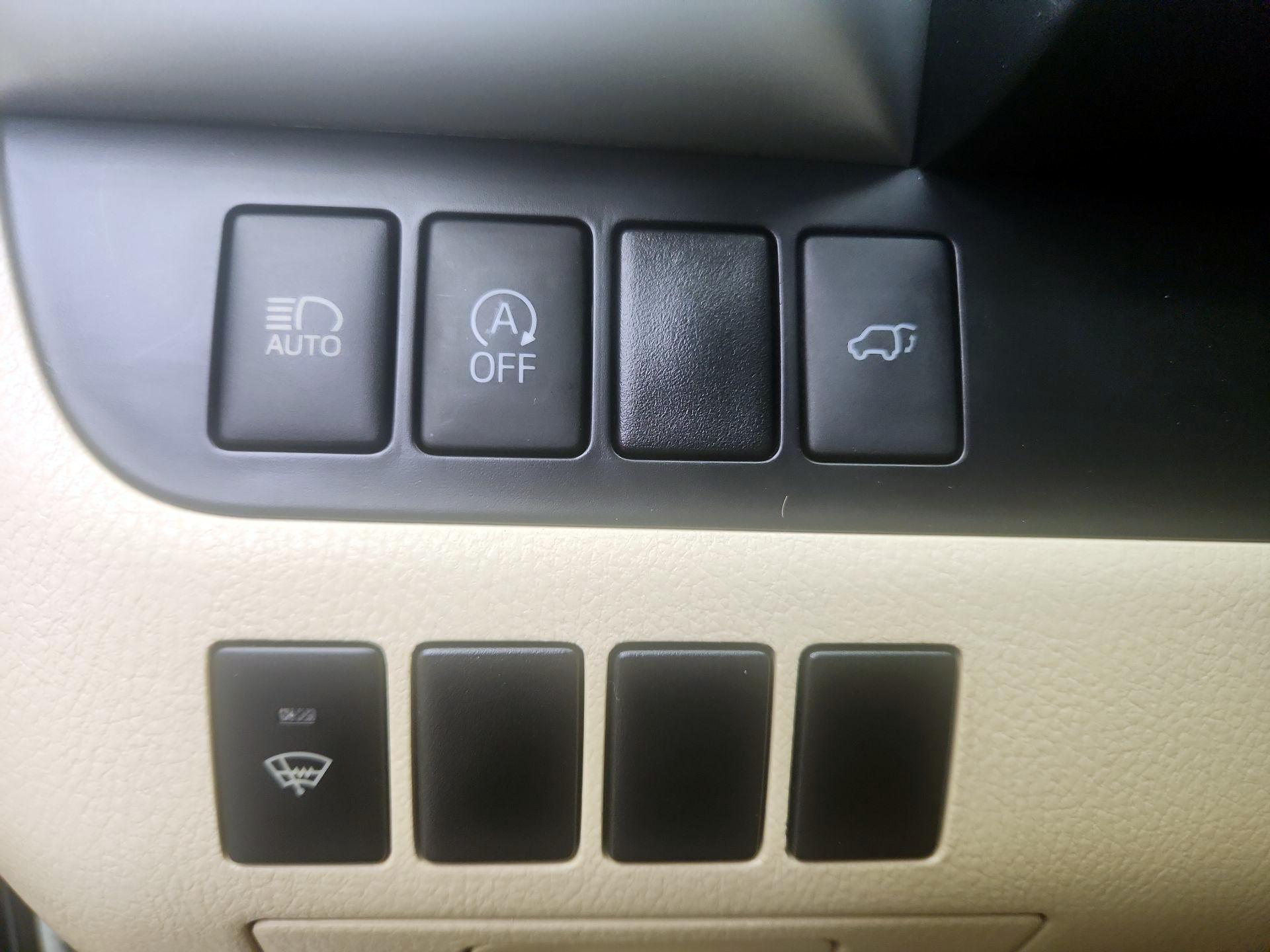 Thumbnail: 2017 Toyota Highlander - 13