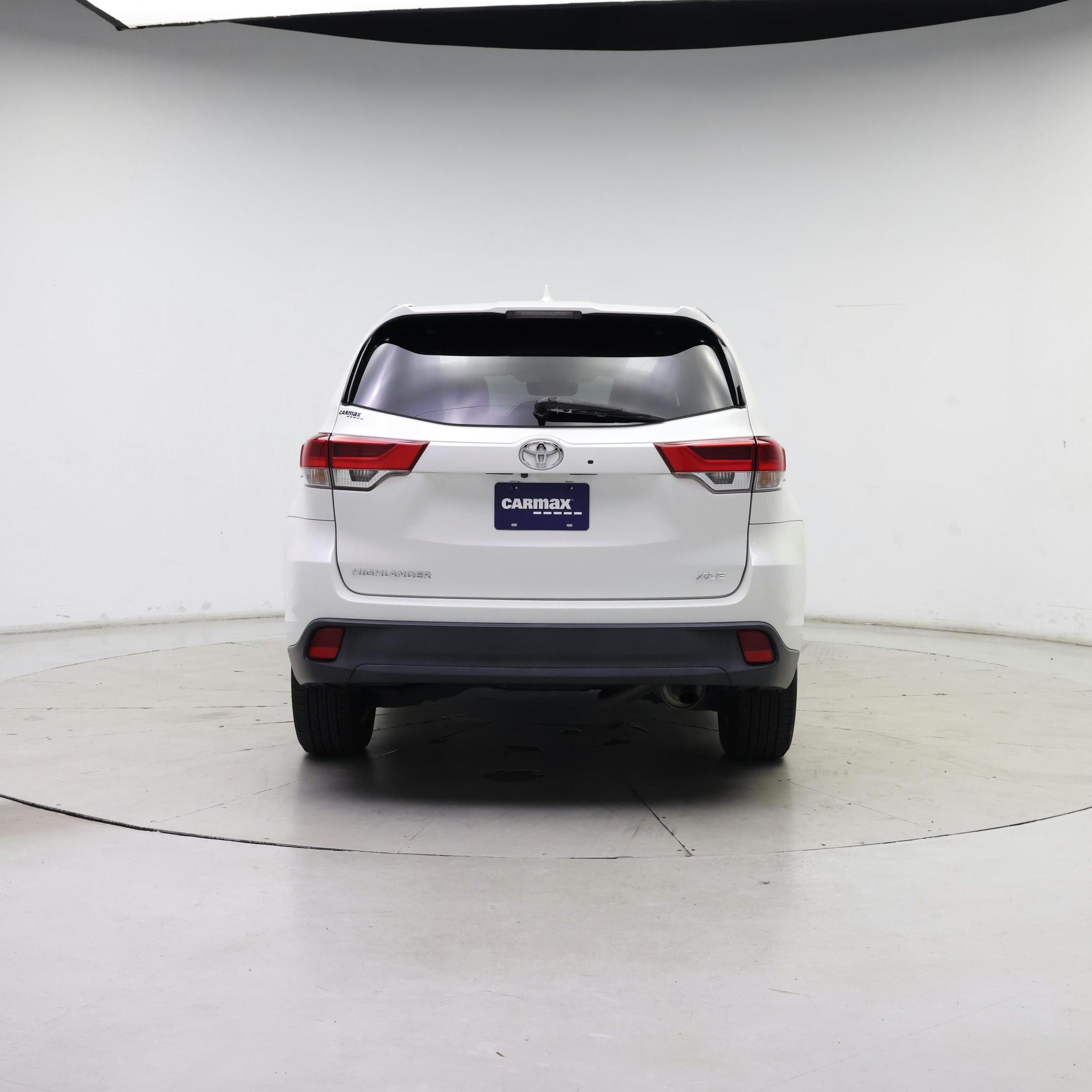 Thumbnail: 2017 Toyota Highlander - 6