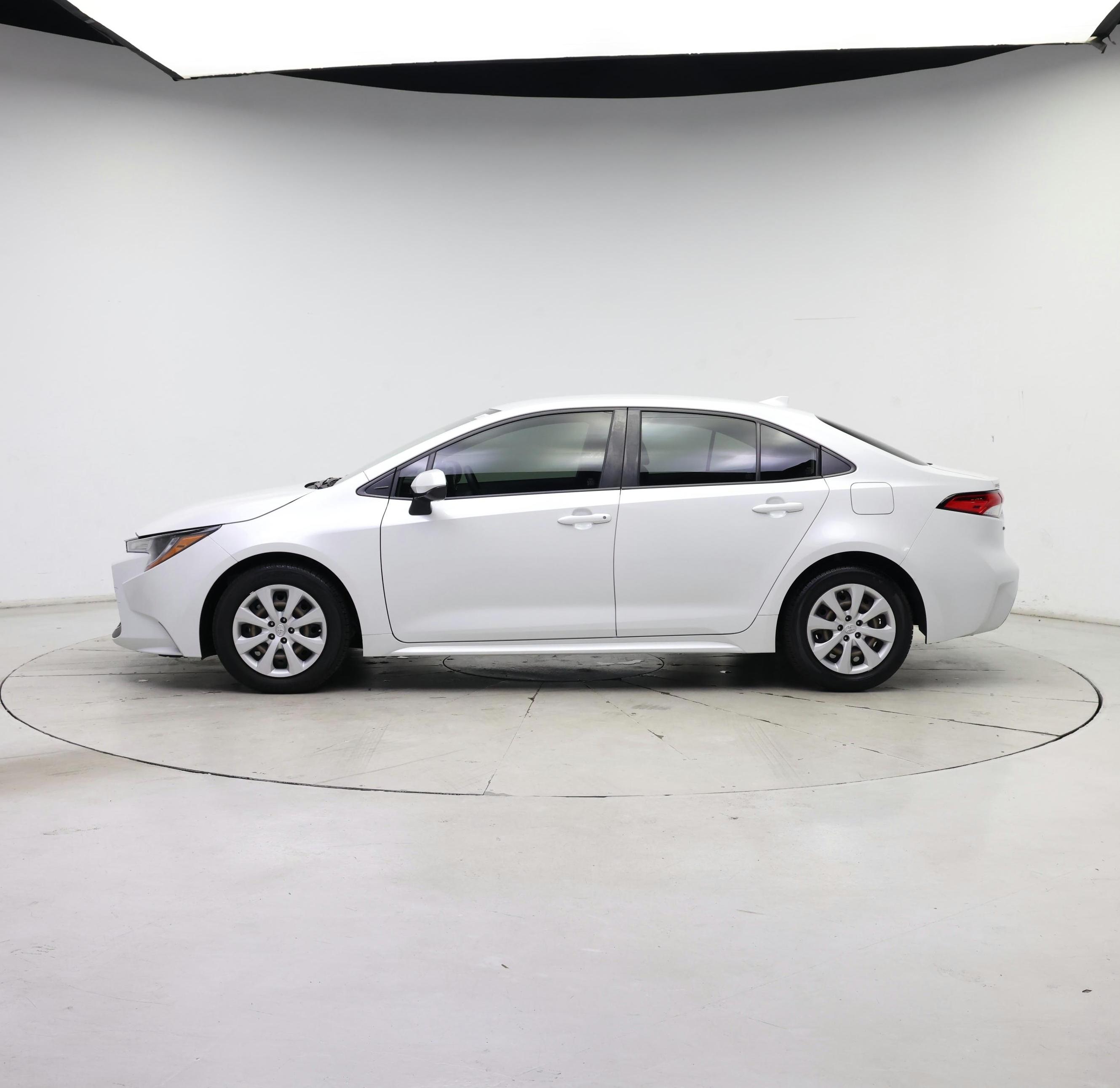 Thumbnail: 2022 Toyota Corolla - 3